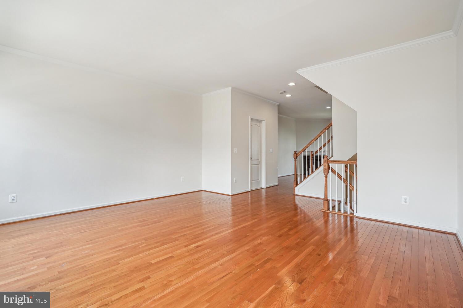 BROADLANDS - Residential