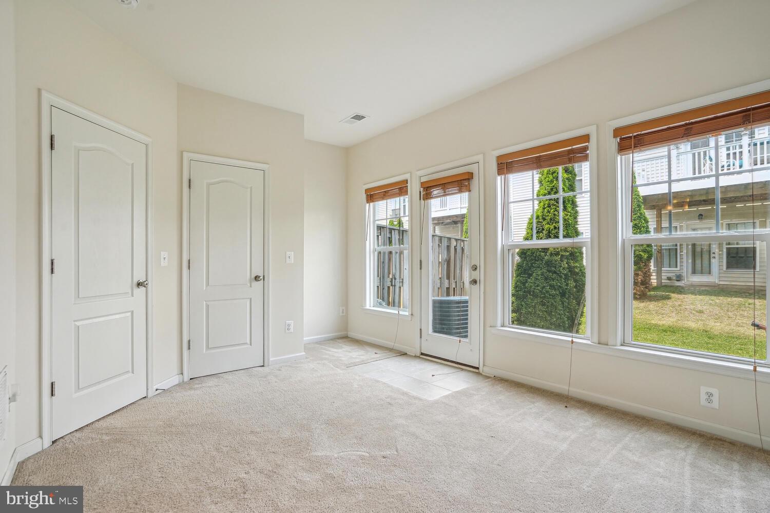 BROADLANDS - Residential