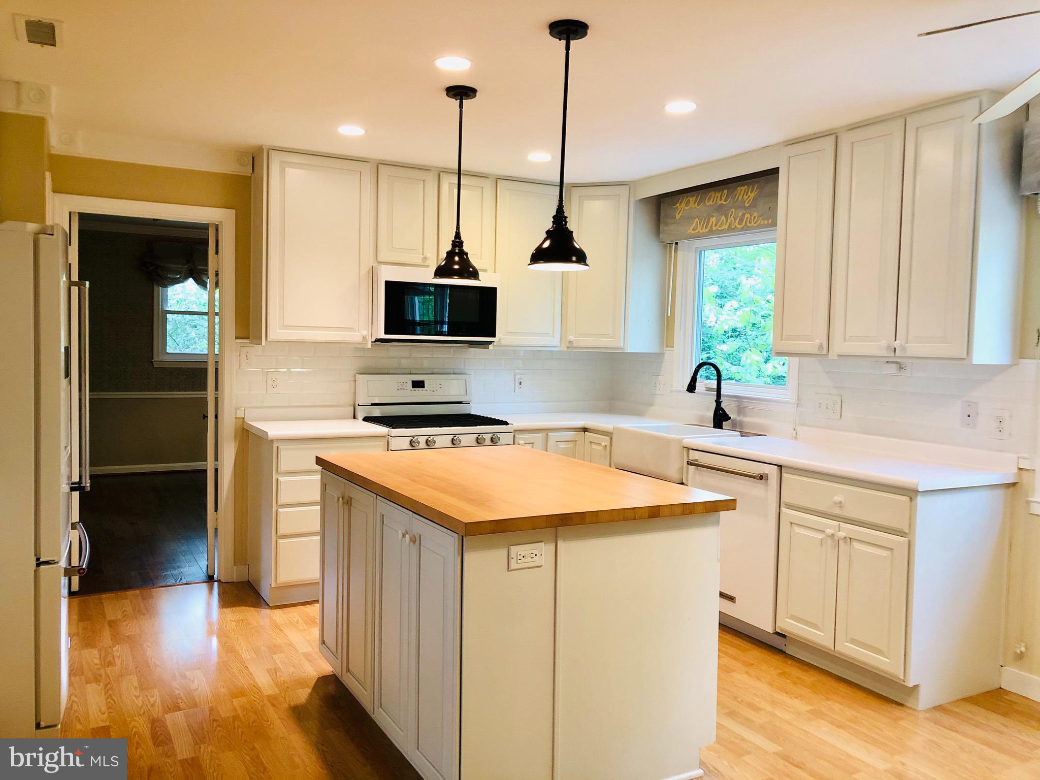 MOIDONE ACRES - Residential Lease