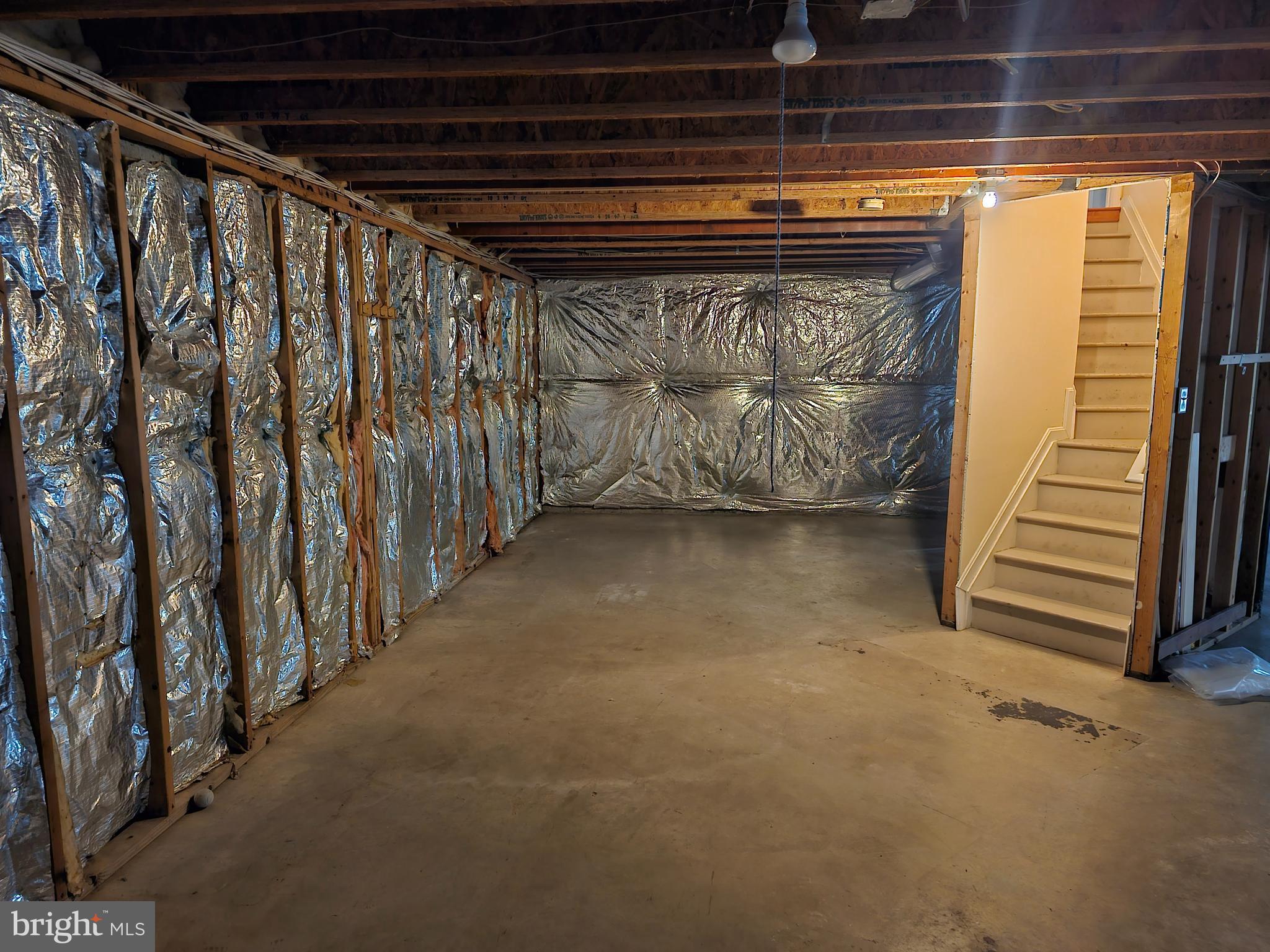 ROCKBURN MANOR - Residential Lease