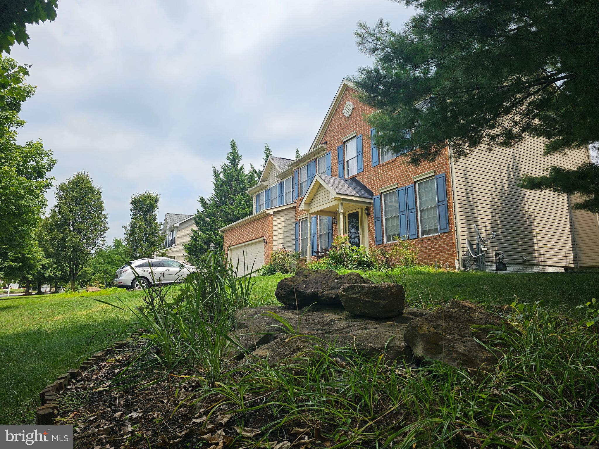 ROCKBURN MANOR - Residential Lease