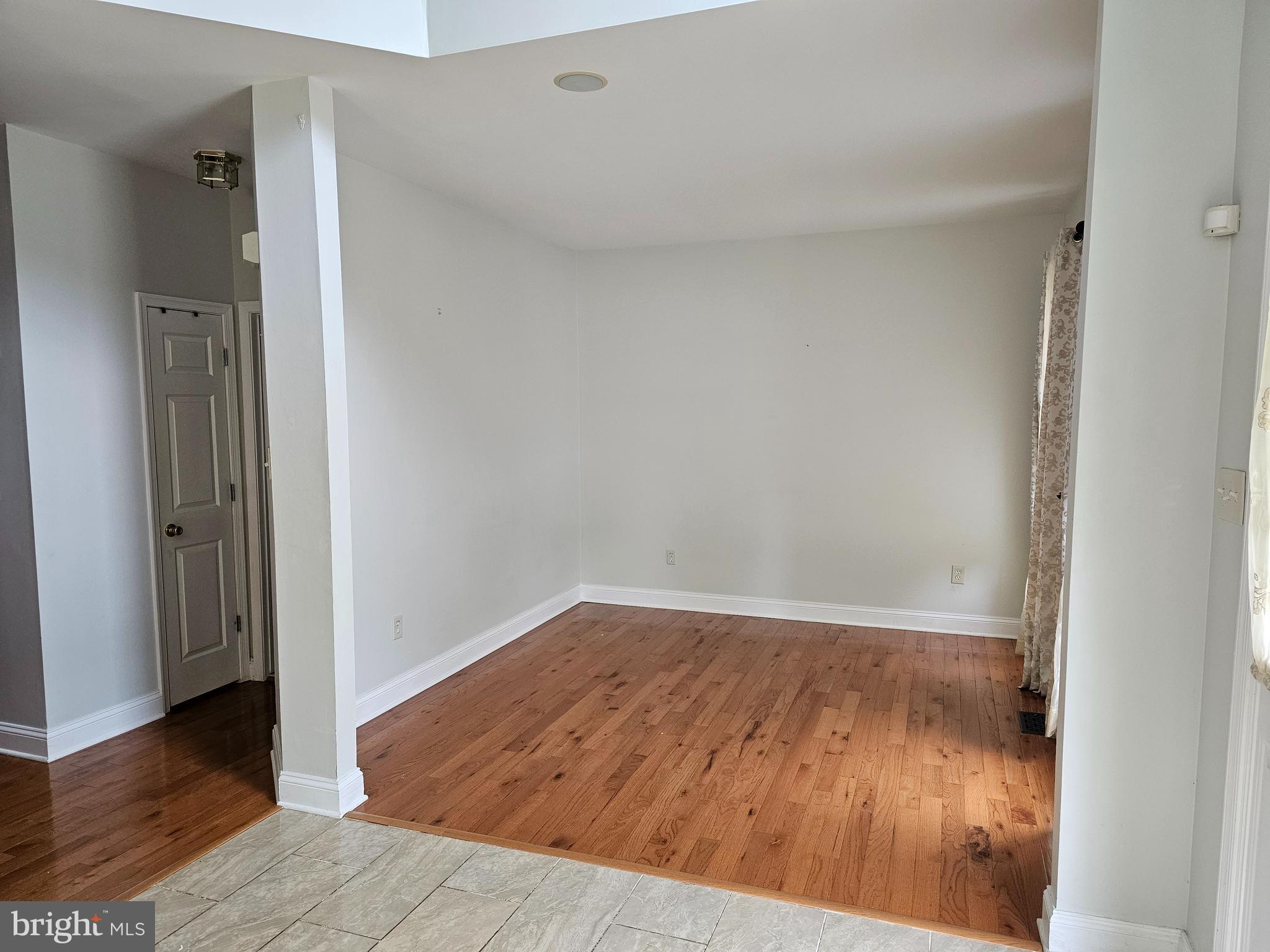 ROCKBURN MANOR - Residential Lease