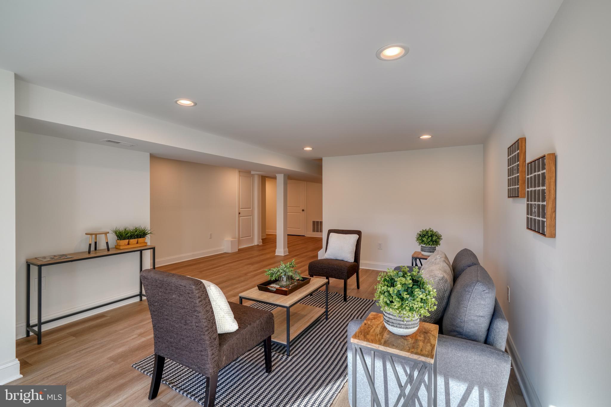 SCOTTS HILL - Residential