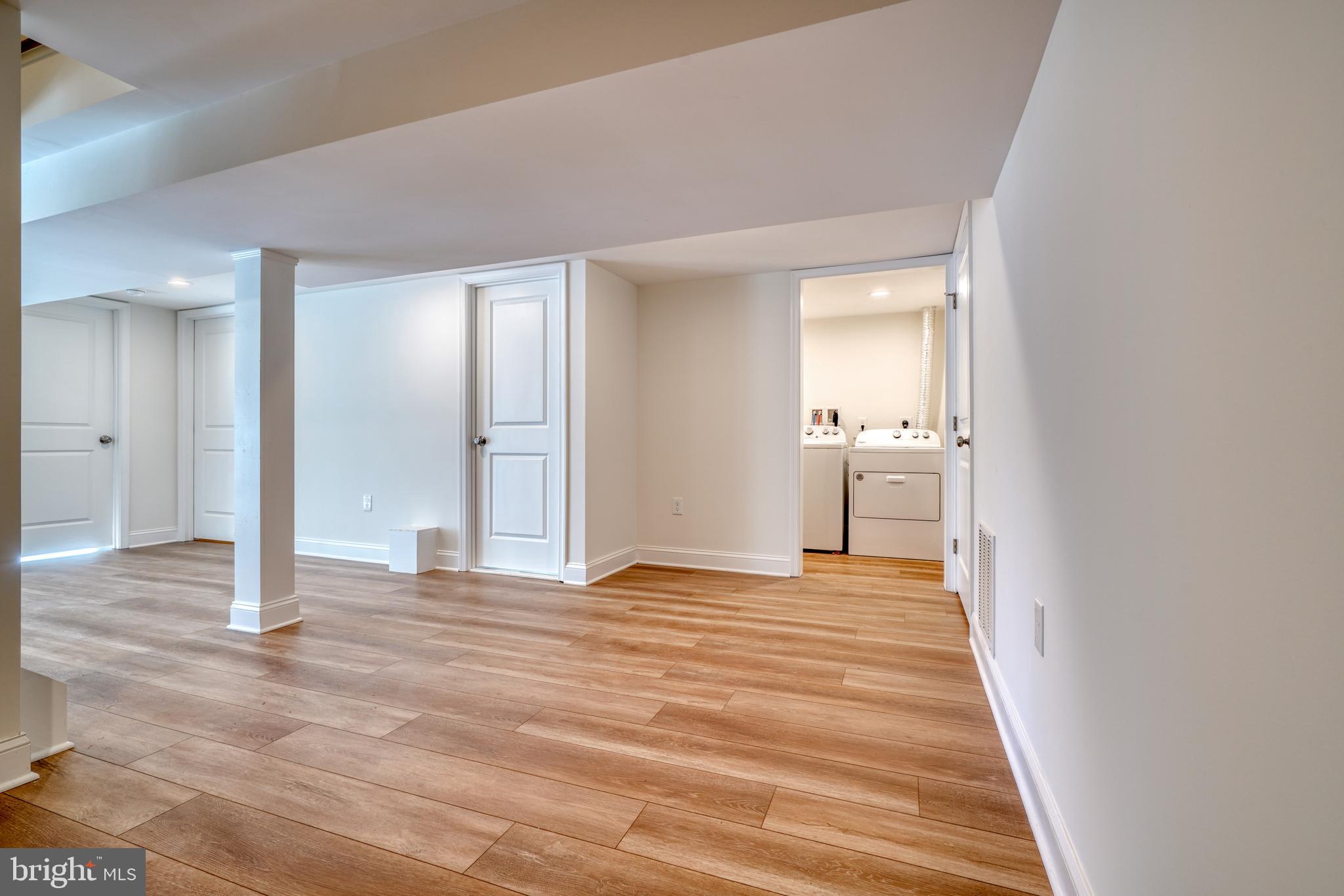 SCOTTS HILL - Residential