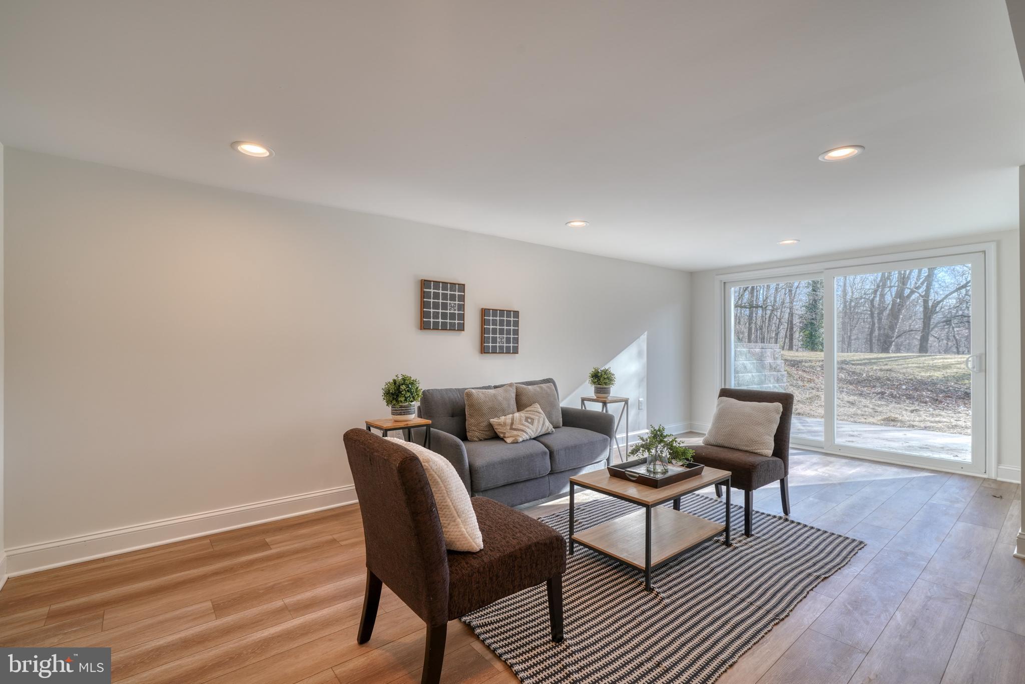 SCOTTS HILL - Residential