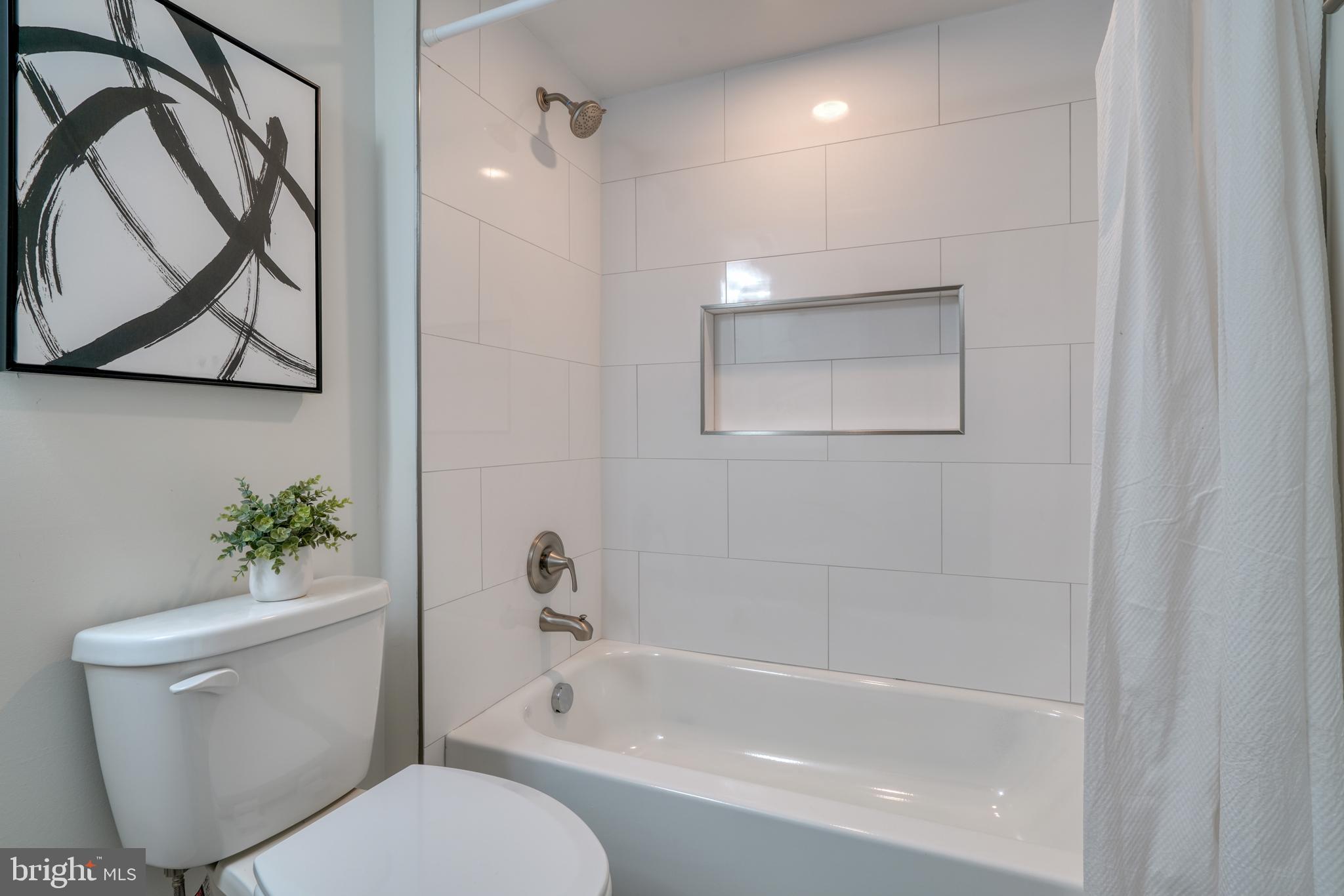 SCOTTS HILL - Residential