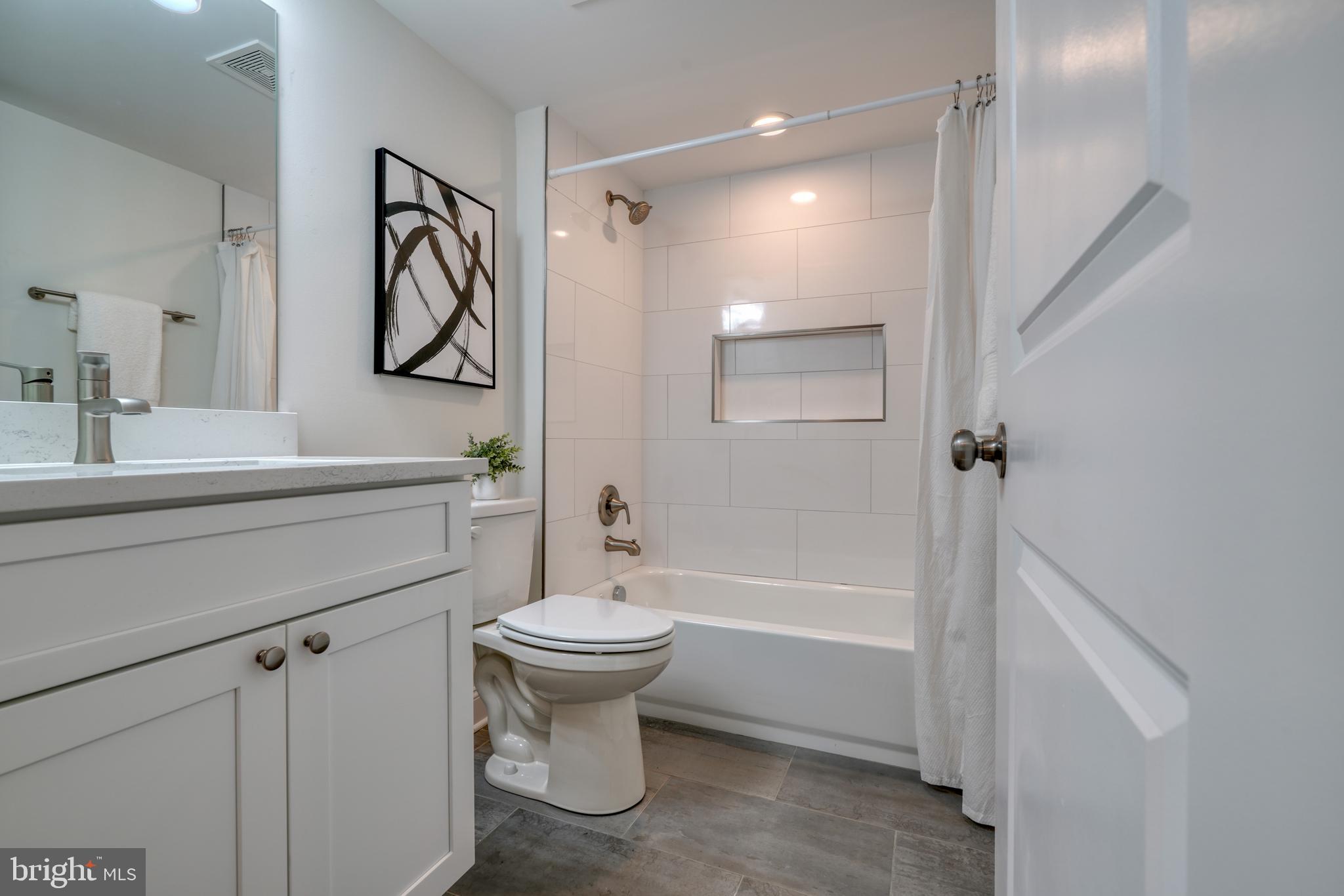 SCOTTS HILL - Residential