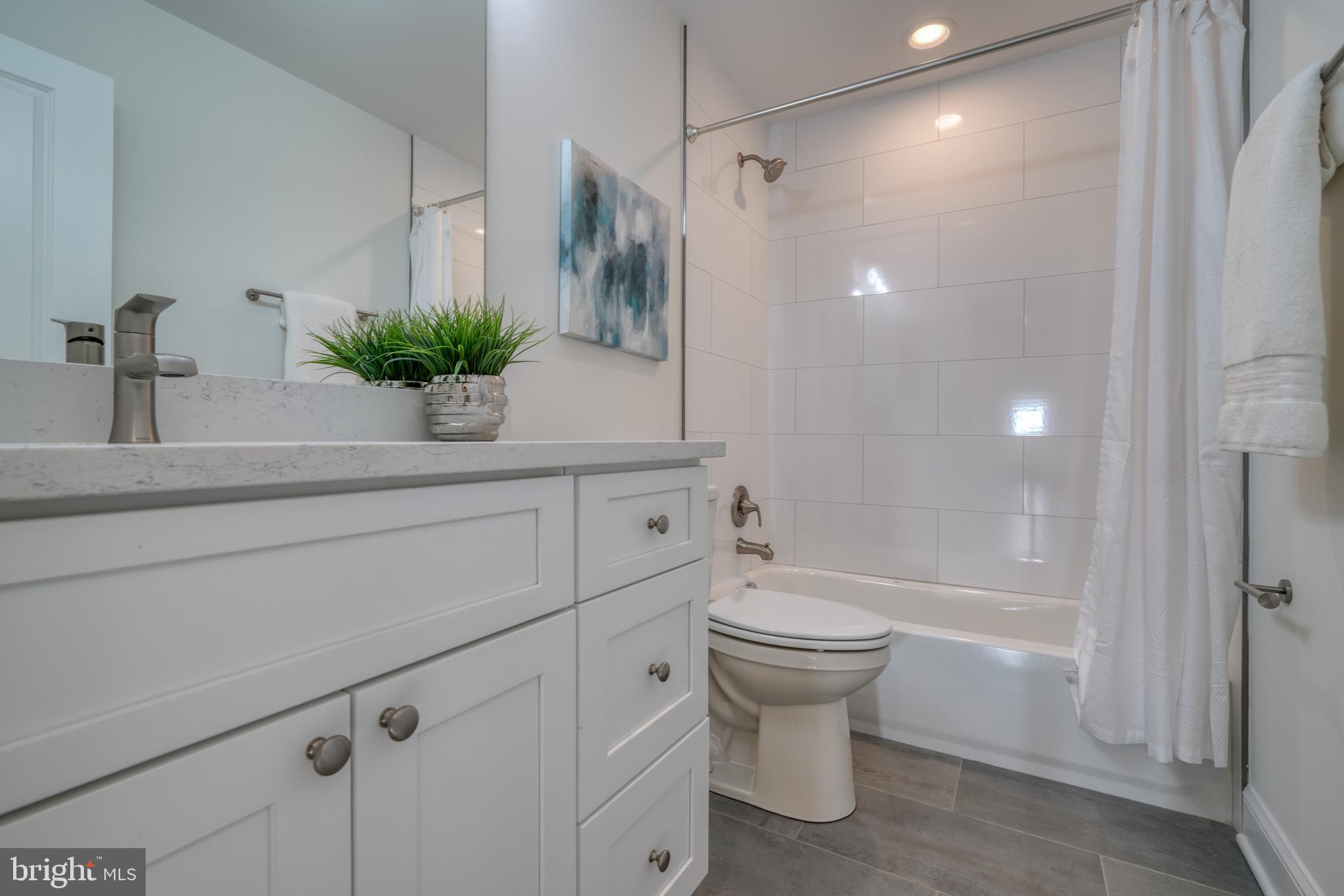 SCOTTS HILL - Residential