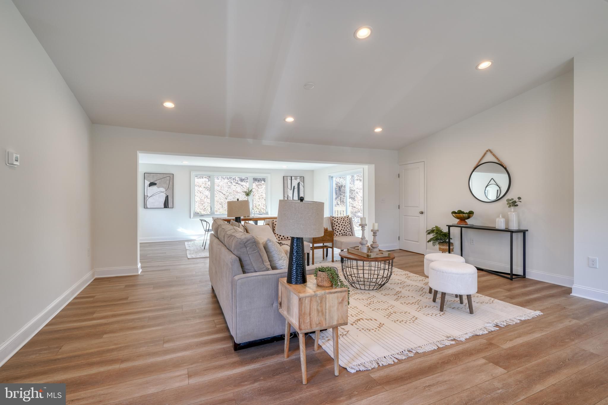 SCOTTS HILL - Residential