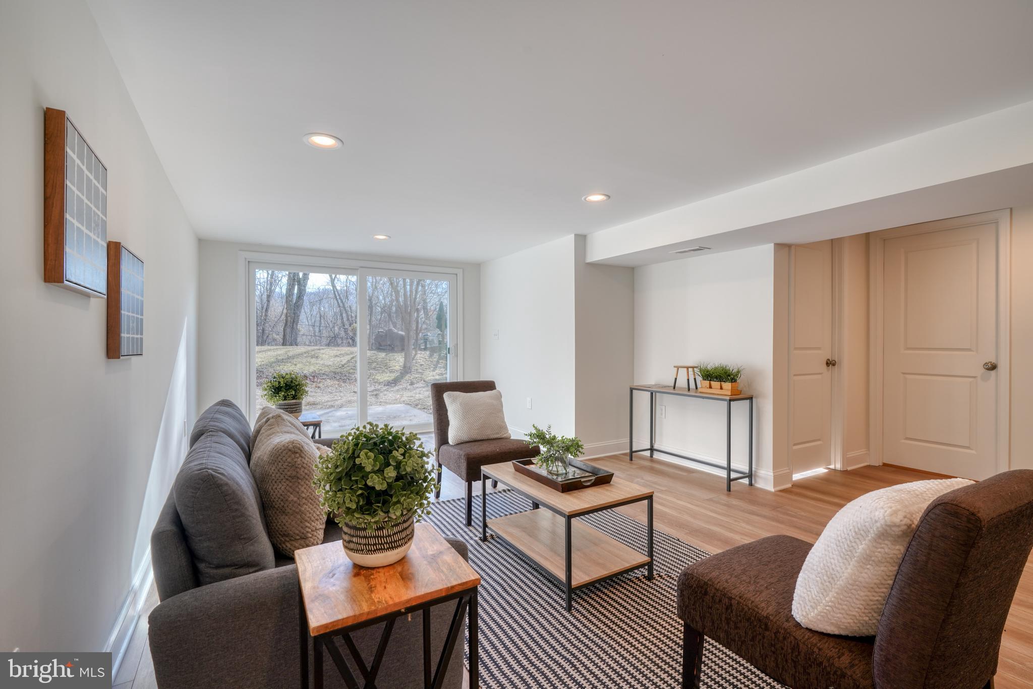 SCOTTS HILL - Residential