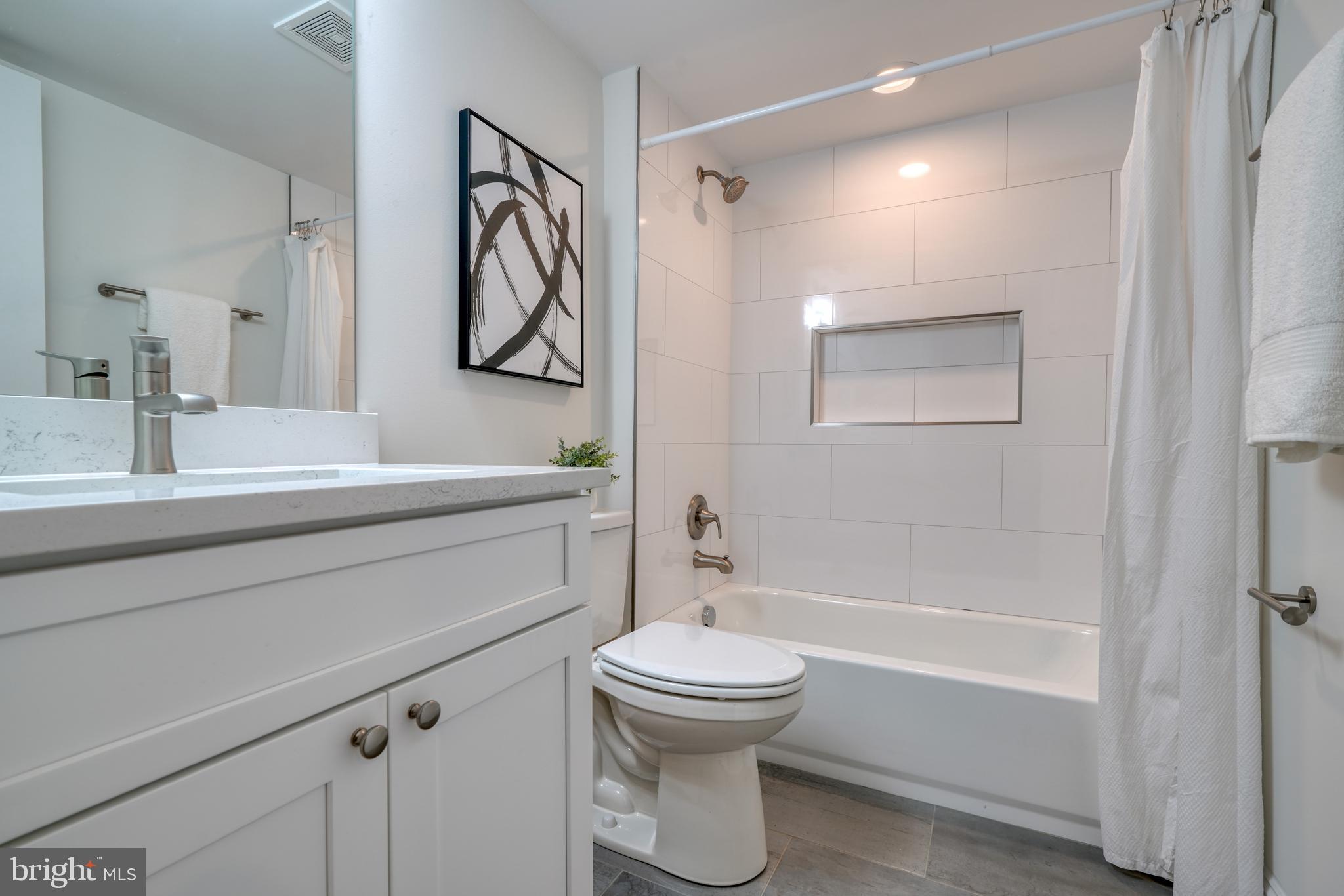 SCOTTS HILL - Residential