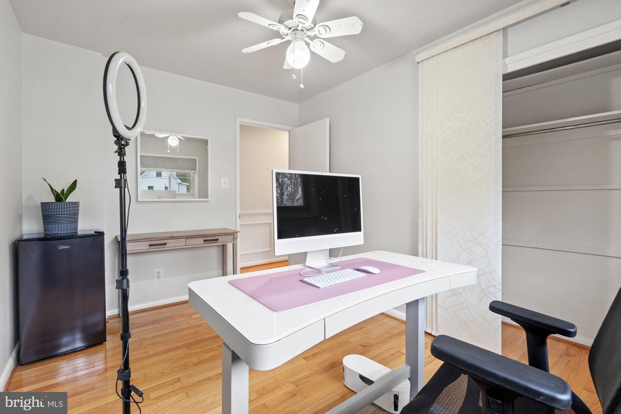 WAKEFIELD FOREST PARK - Residential