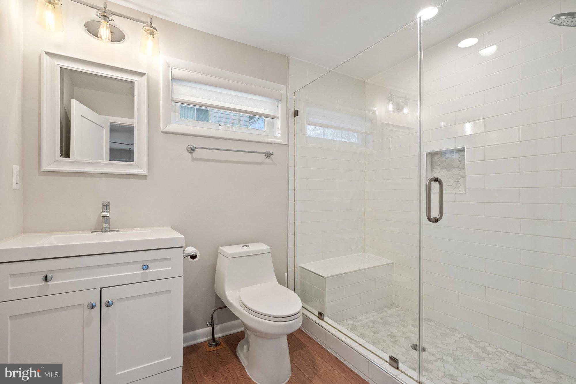 WAKEFIELD FOREST PARK - Residential