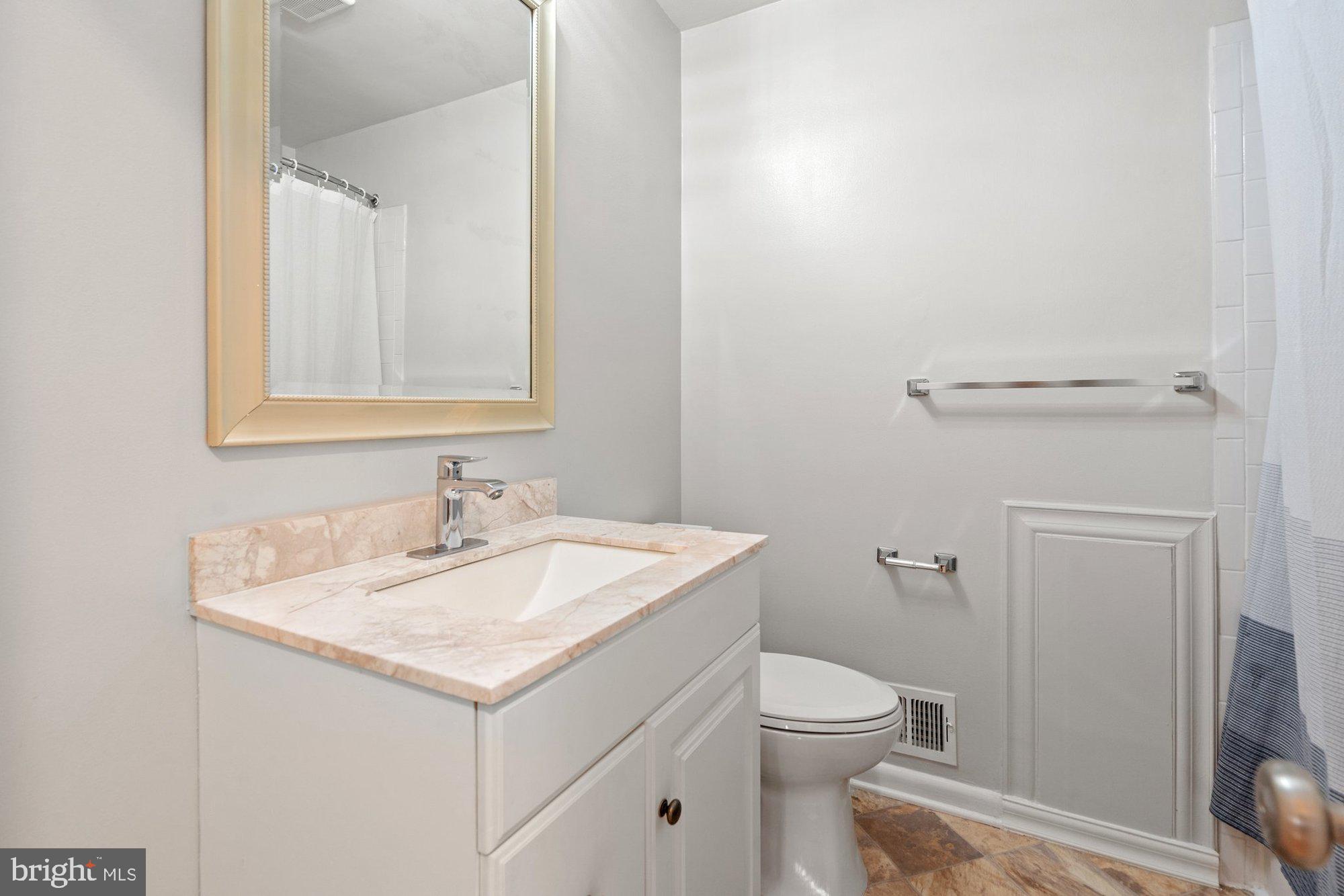 WAKEFIELD FOREST PARK - Residential