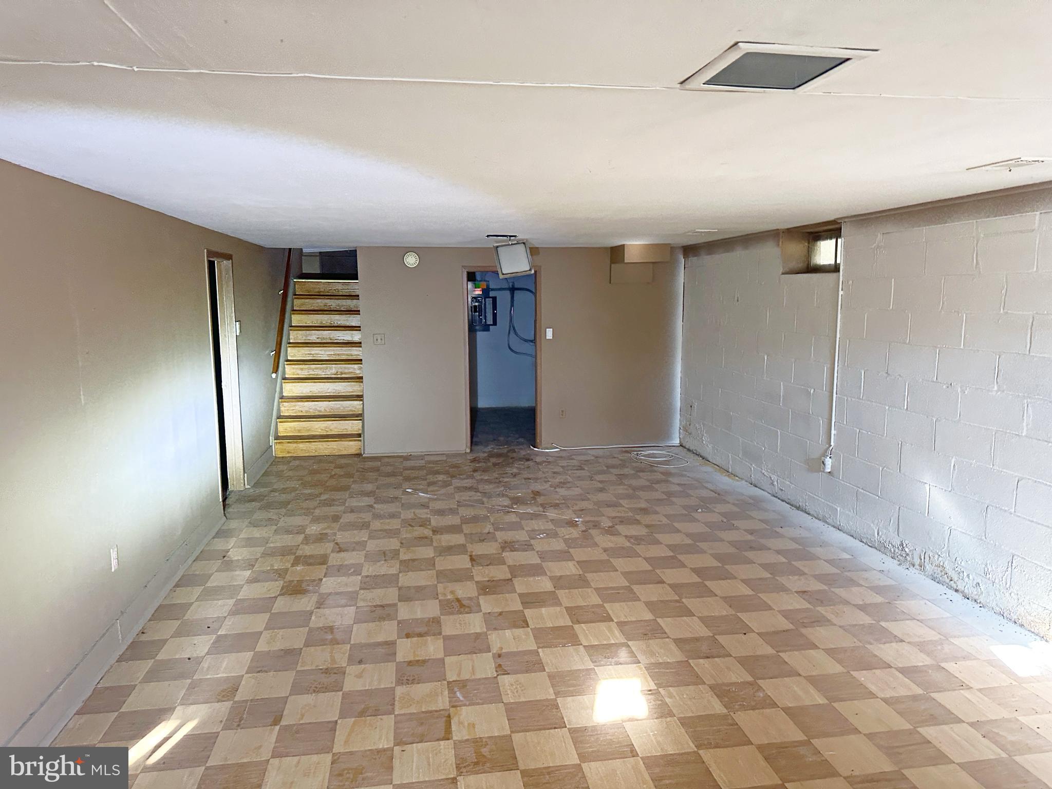 ROSEDALE - Residential