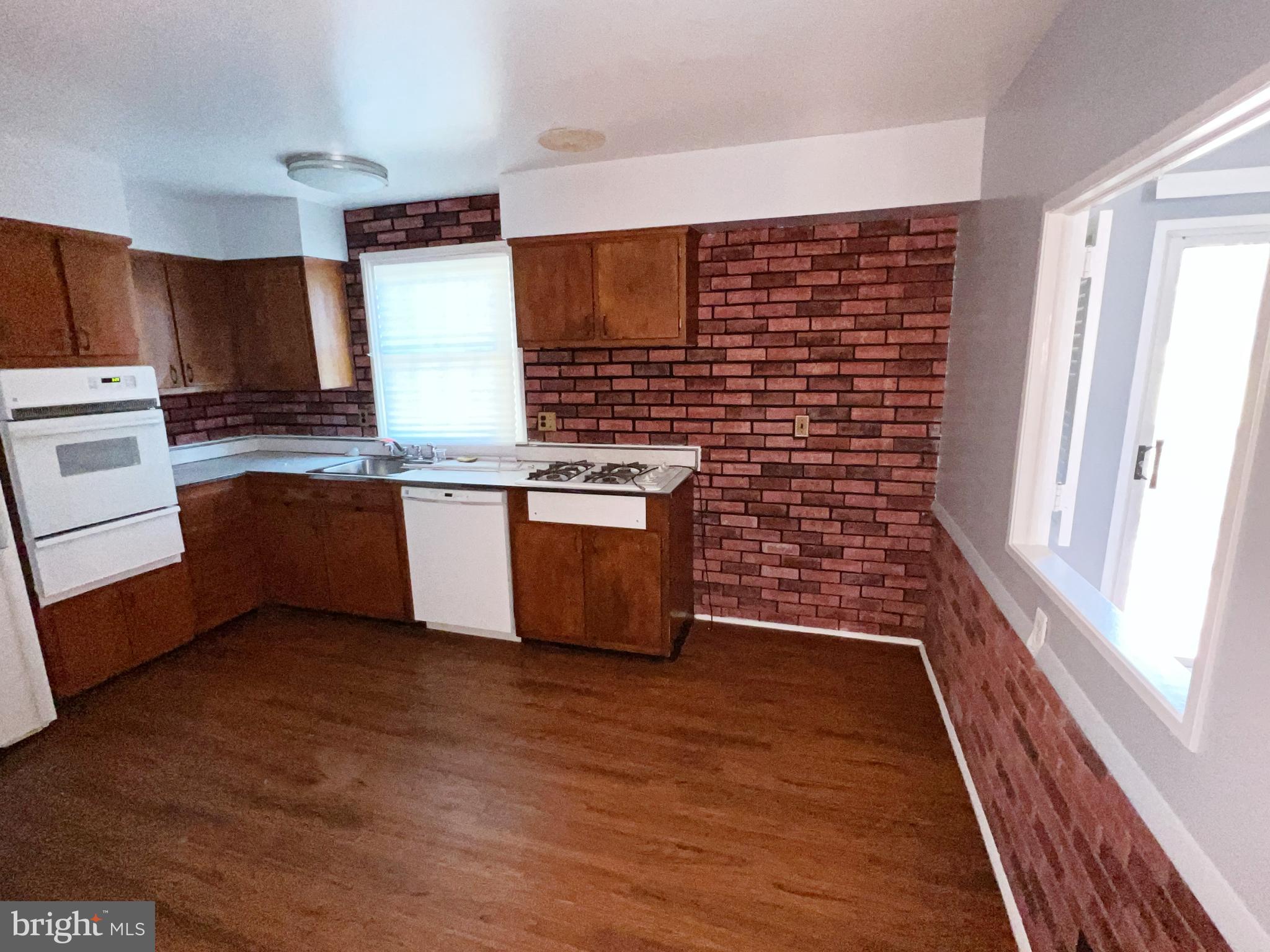 ROSEDALE - Residential