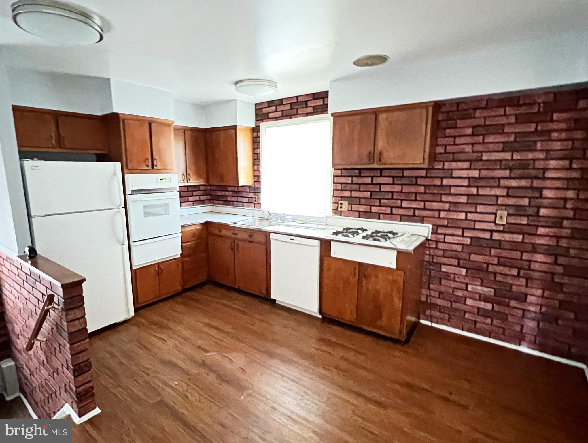 ROSEDALE - Residential