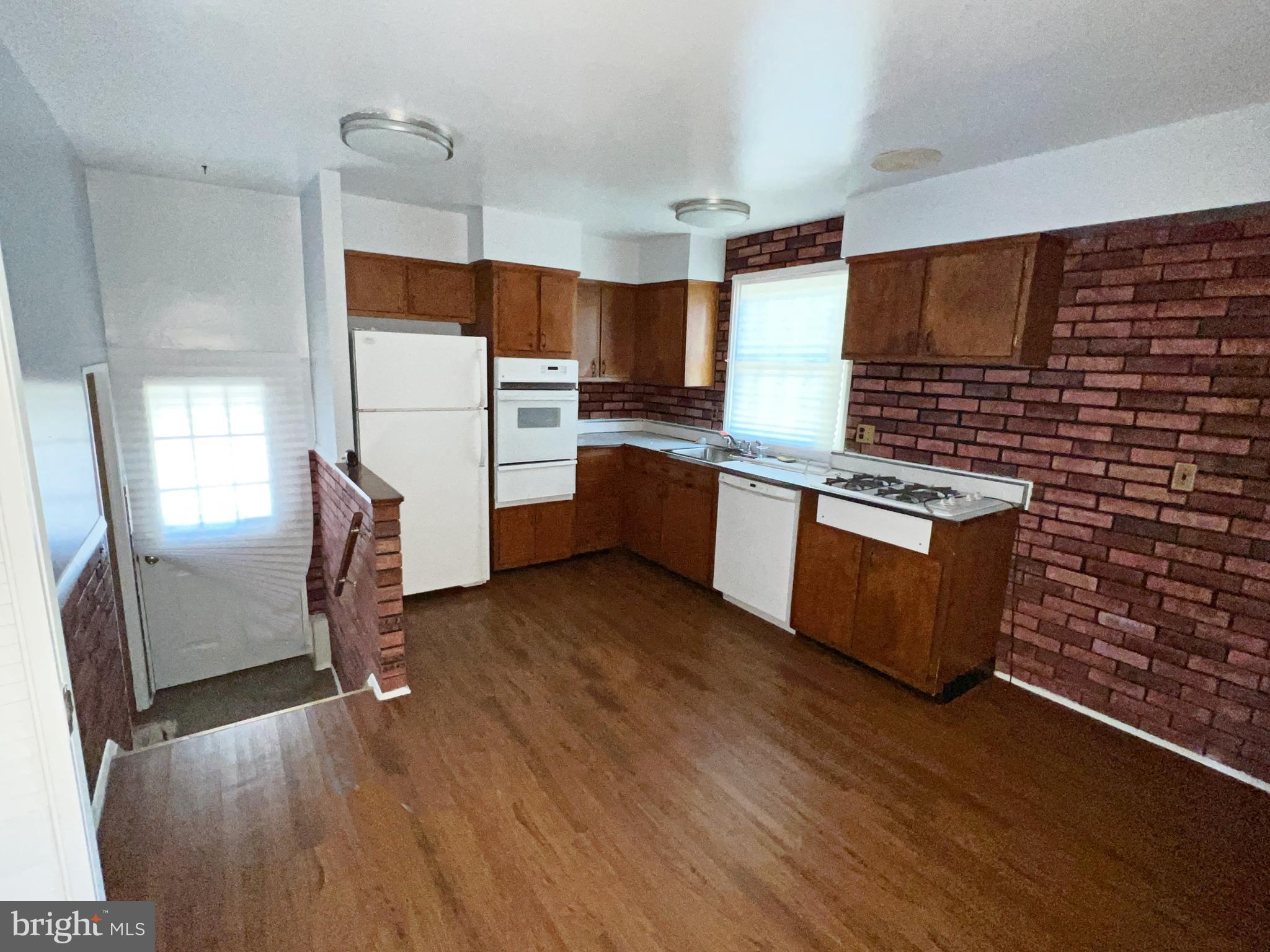 ROSEDALE - Residential