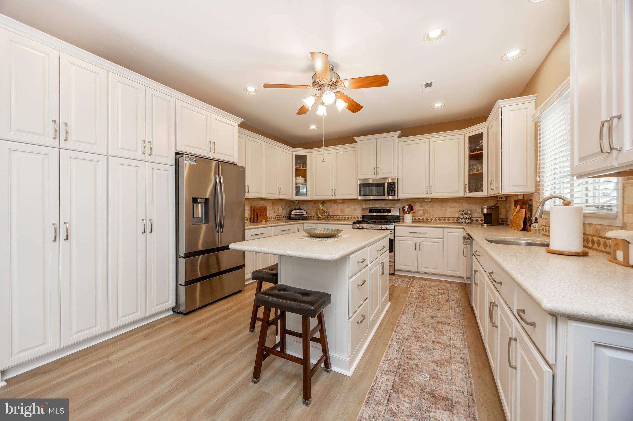 MONTGOMERY WALK - Residential