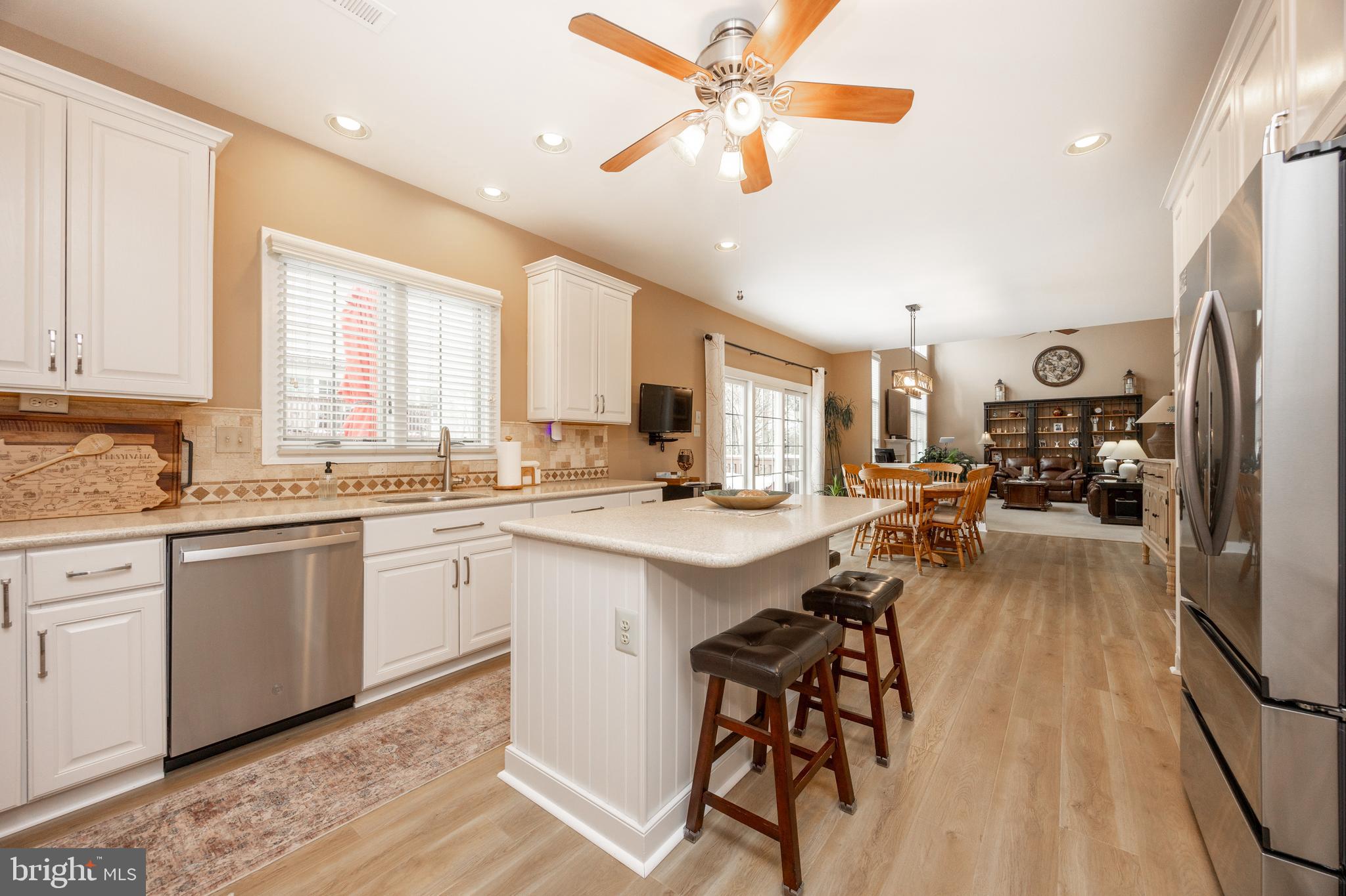 MONTGOMERY WALK - Residential