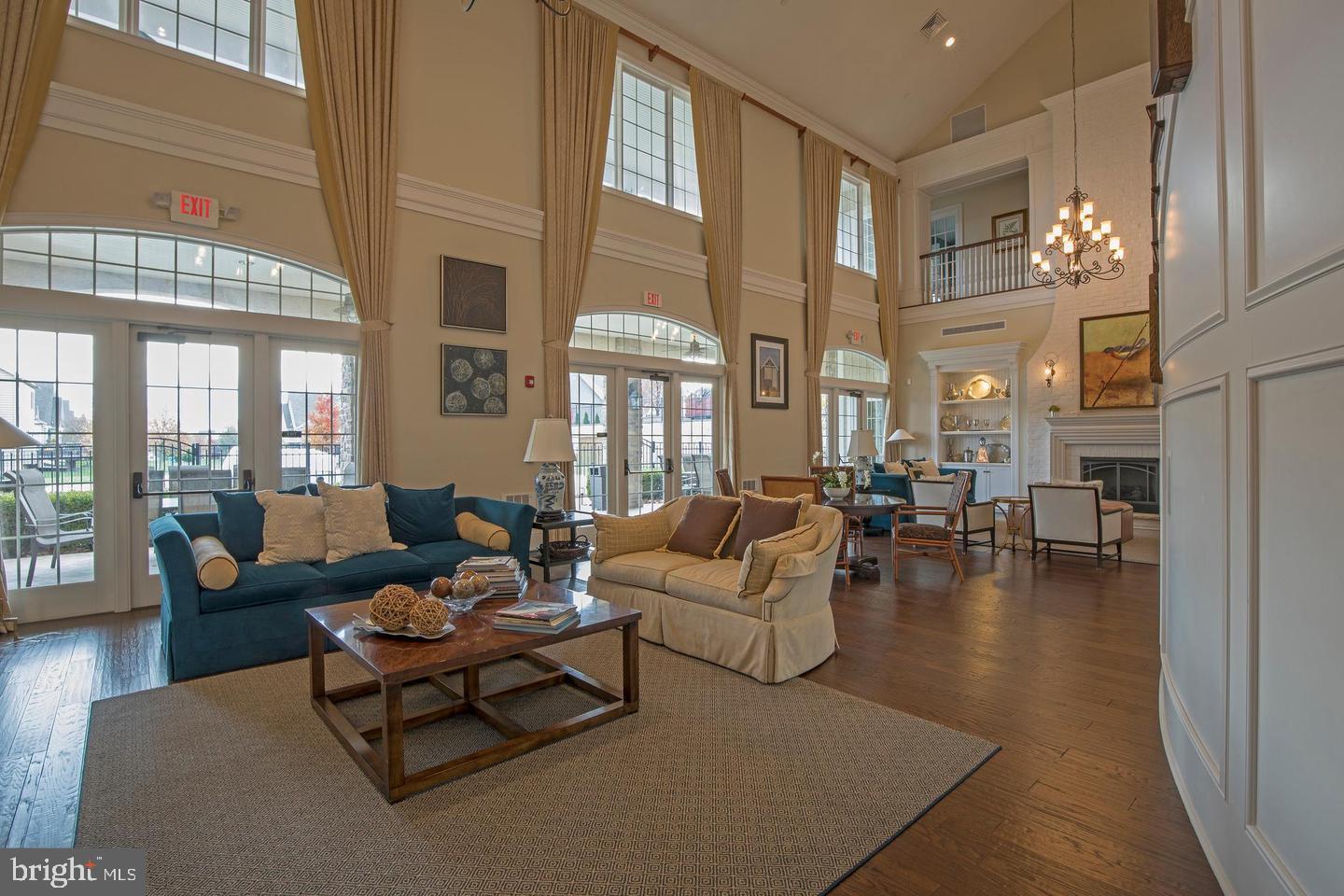 MONTGOMERY WALK - Residential