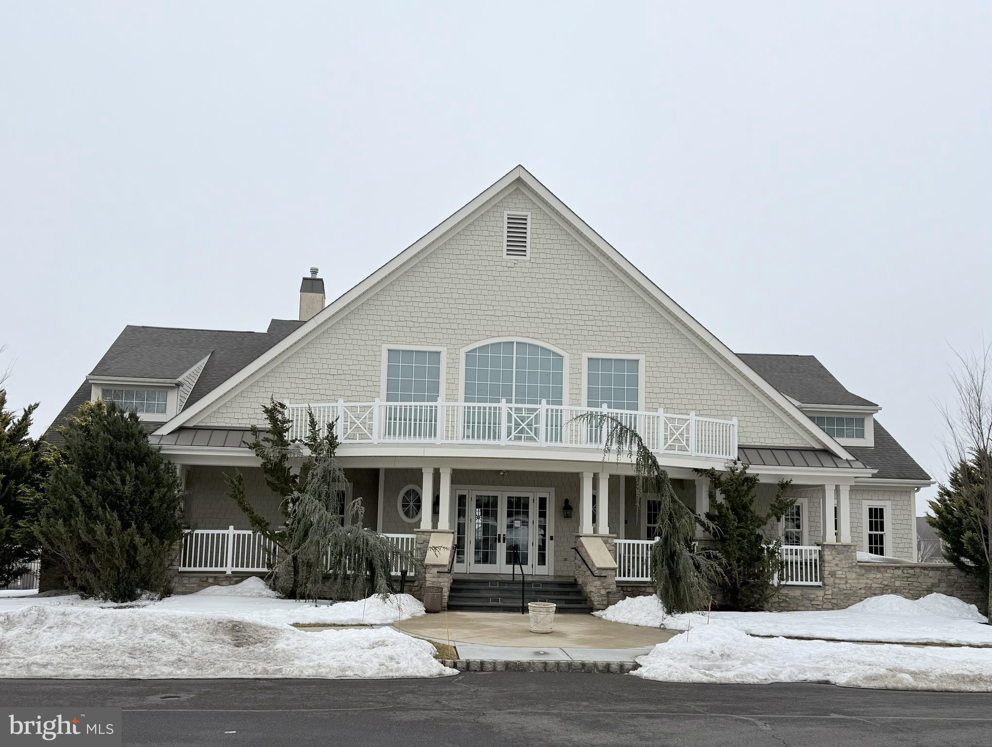 MONTGOMERY WALK - Residential