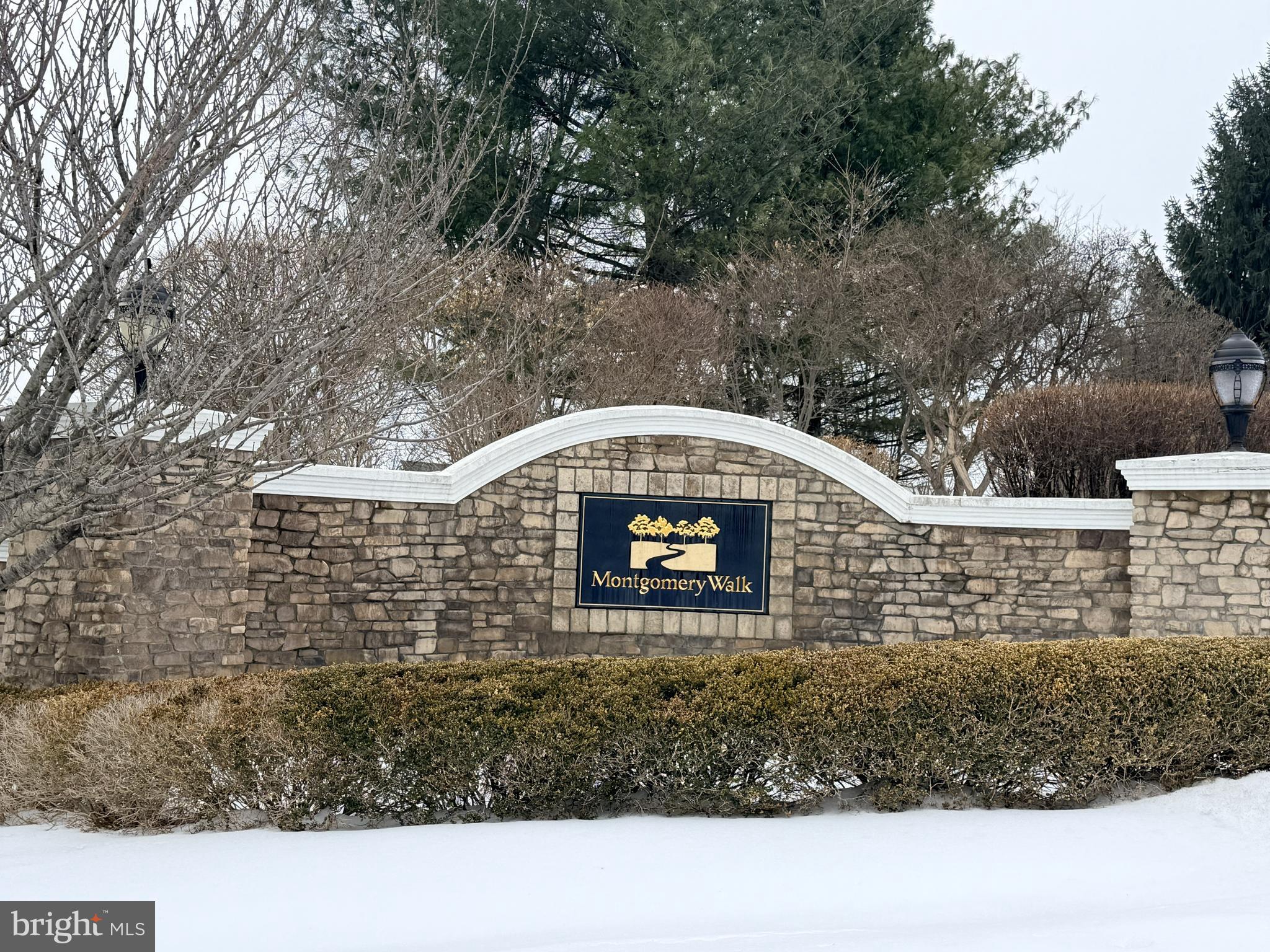 MONTGOMERY WALK - Residential