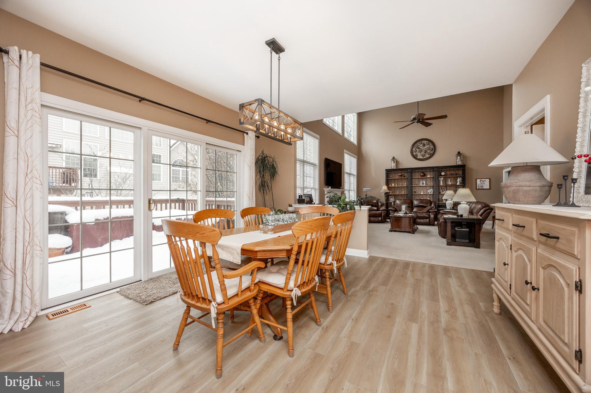 MONTGOMERY WALK - Residential