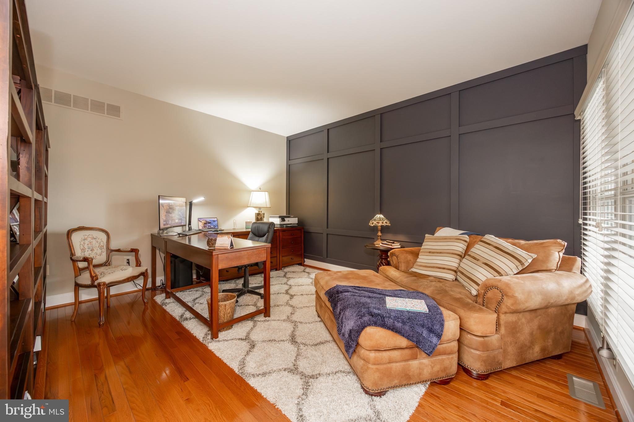 MONTGOMERY WALK - Residential