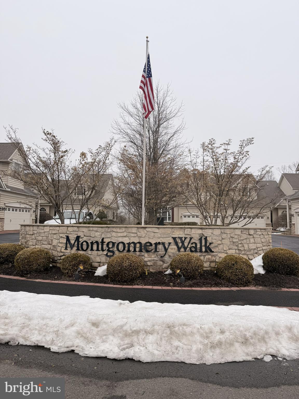 MONTGOMERY WALK - Residential