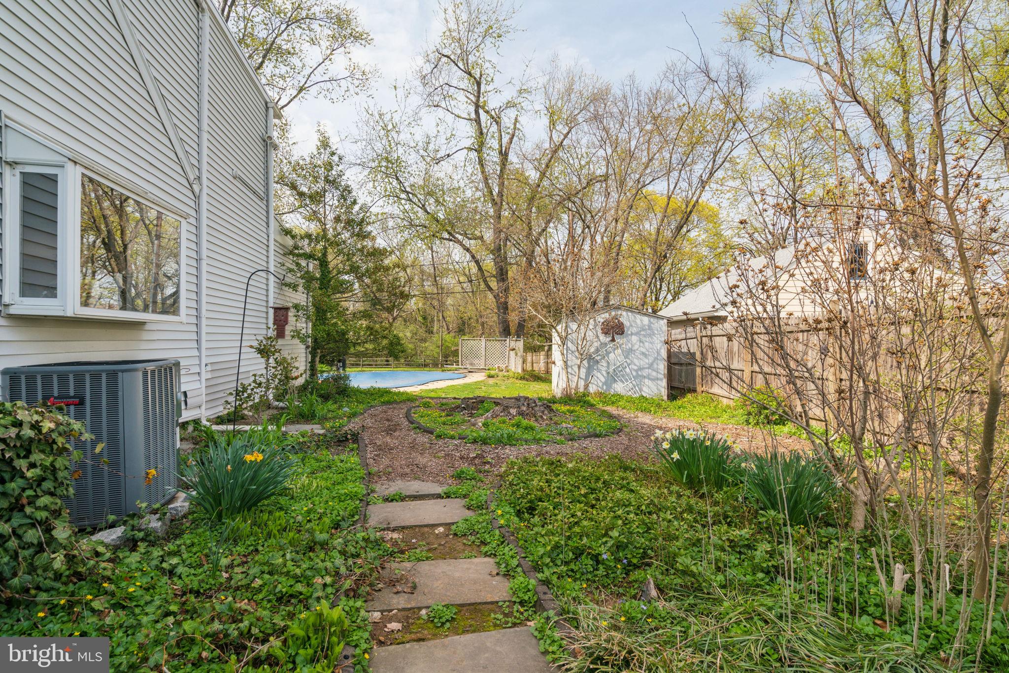 FLOURTOWN - Residential