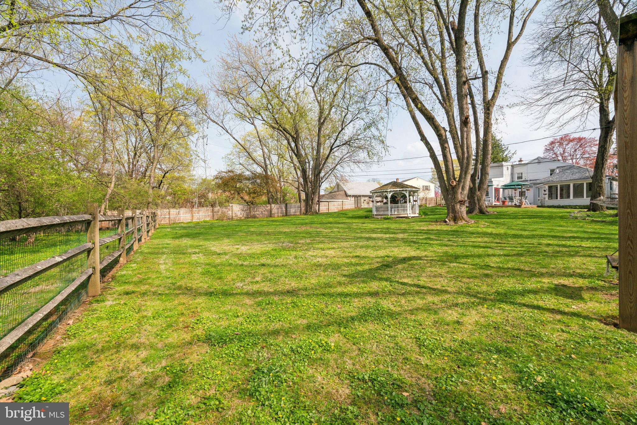 FLOURTOWN - Residential