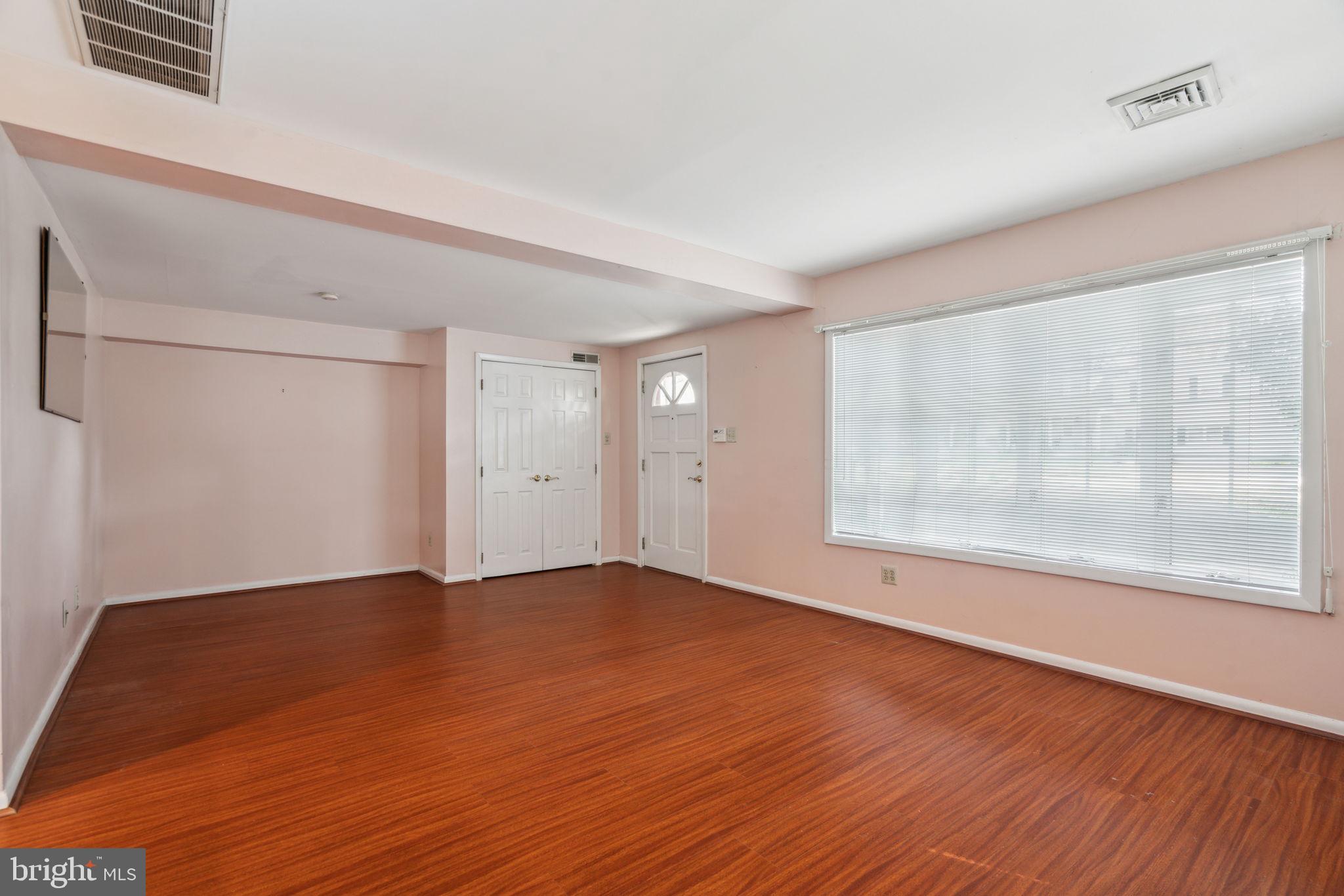 FLOURTOWN - Residential