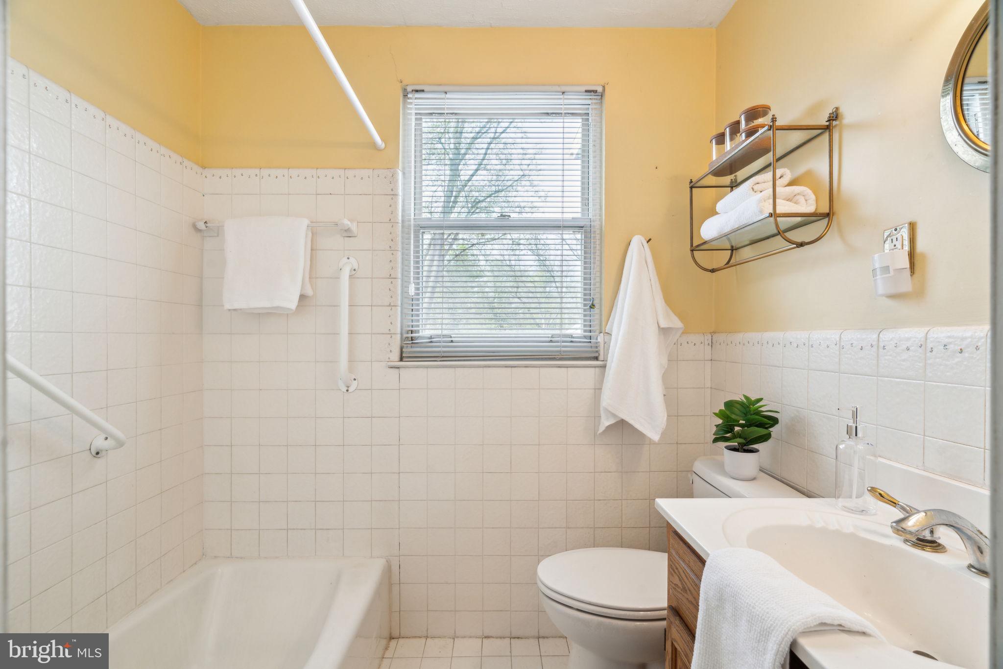 FLOURTOWN - Residential