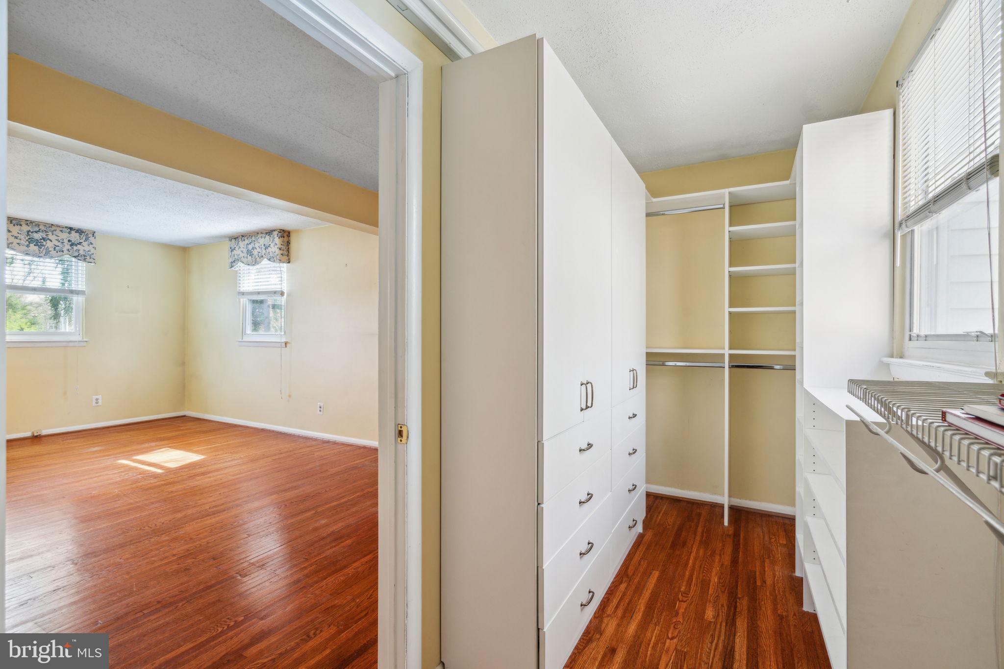 FLOURTOWN - Residential