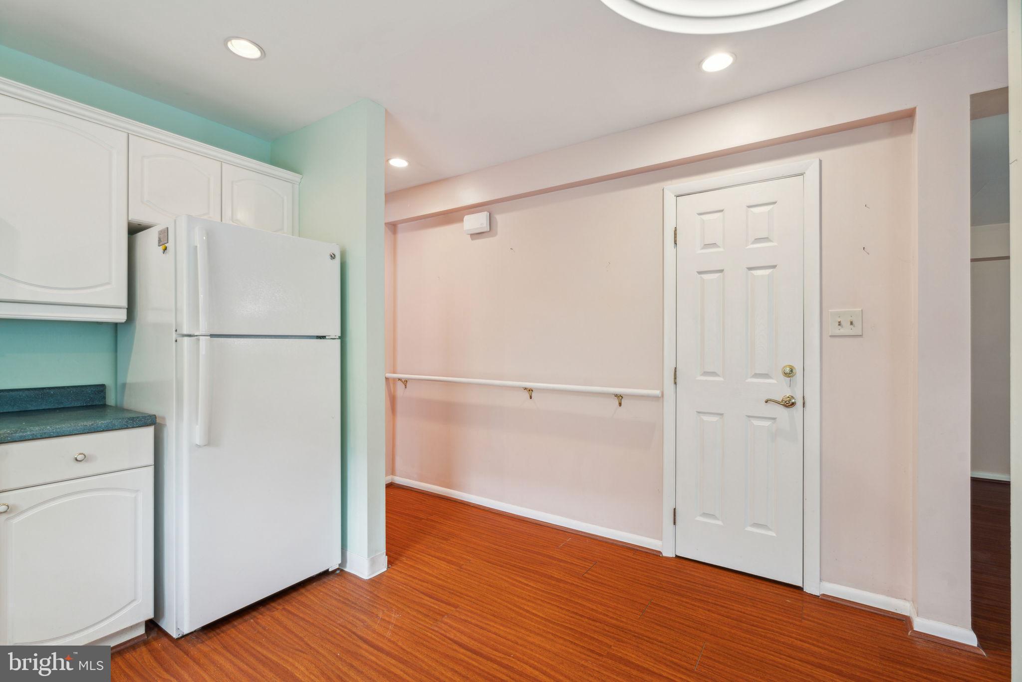 FLOURTOWN - Residential