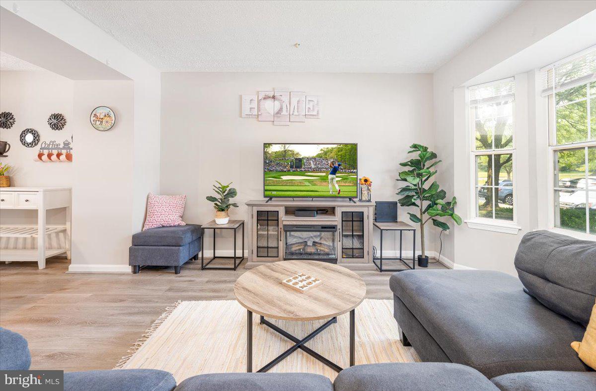 AVONDALE - Residential