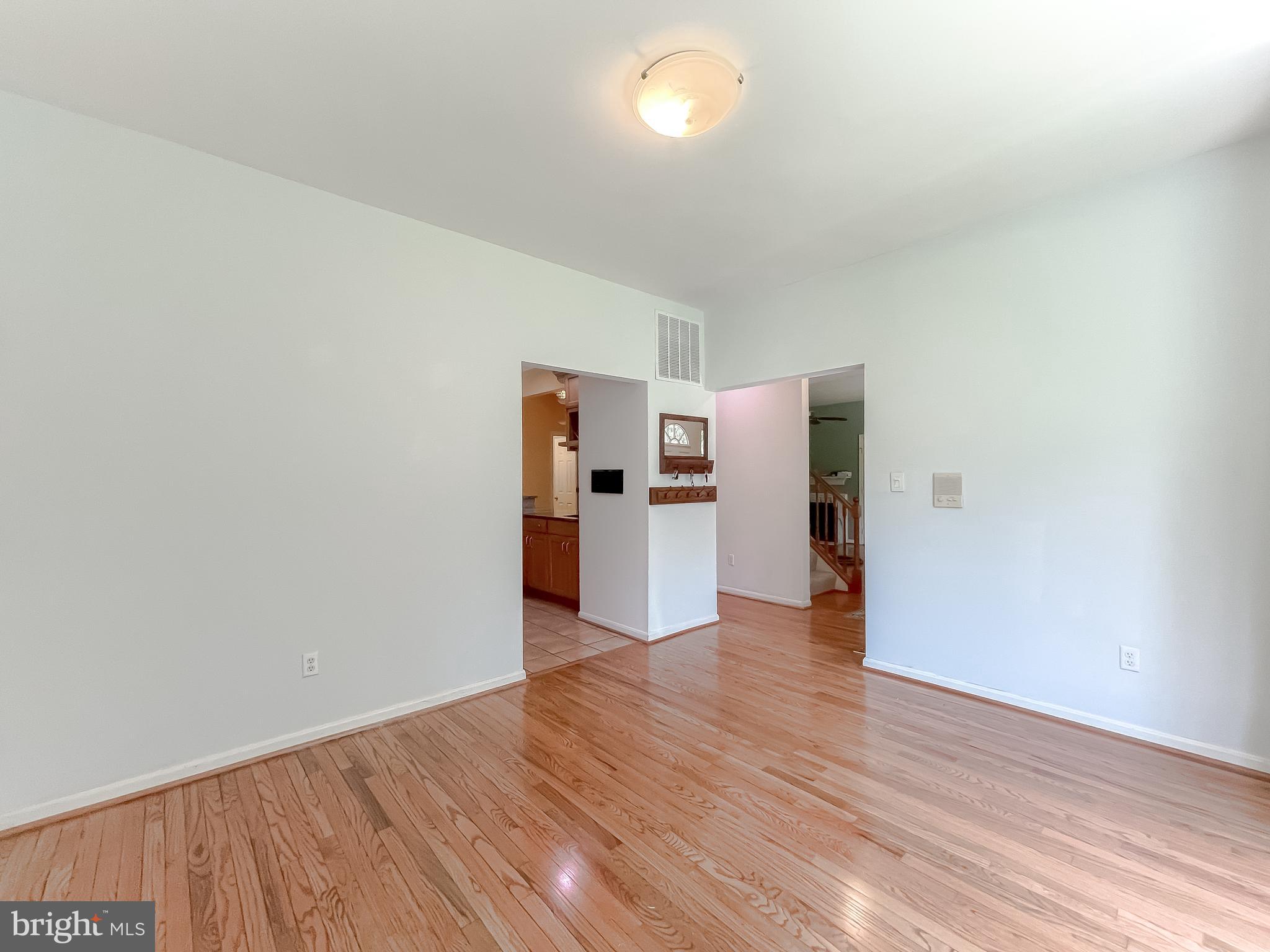 PINE LAKE - Residential