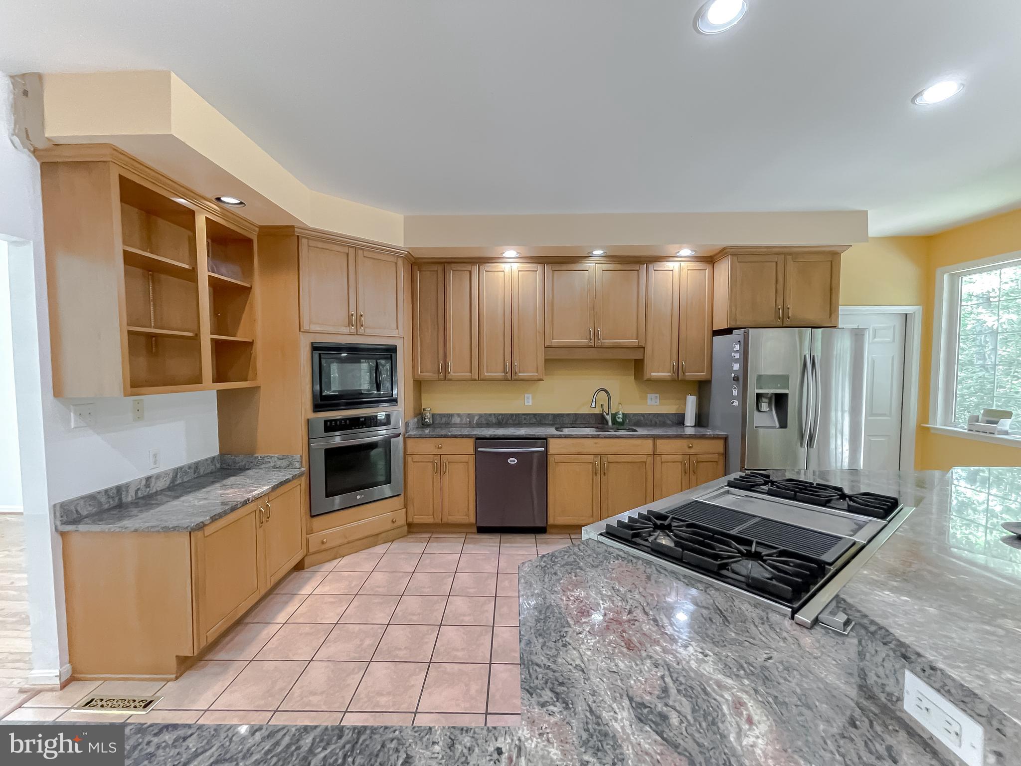 PINE LAKE - Residential