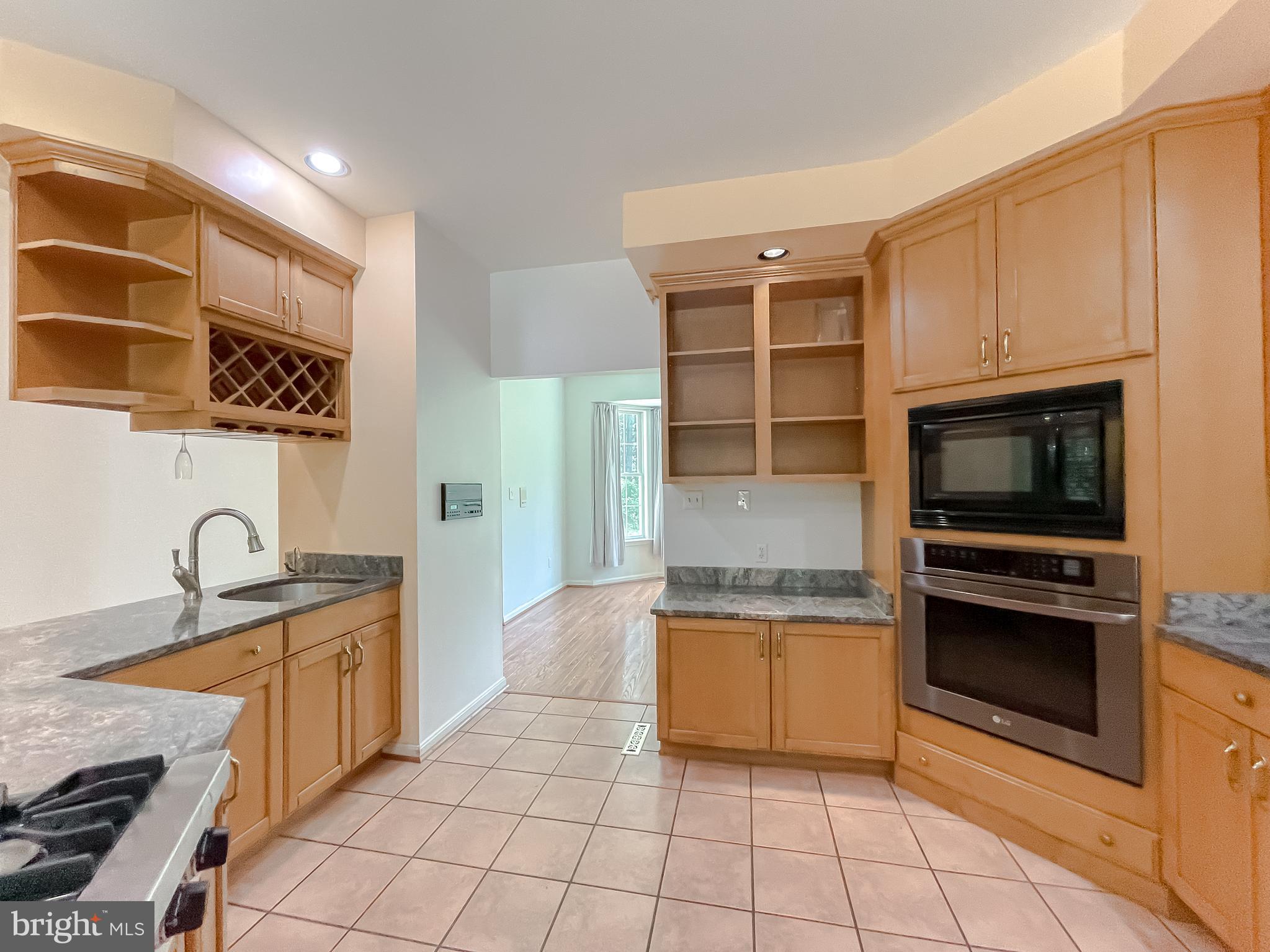 PINE LAKE - Residential