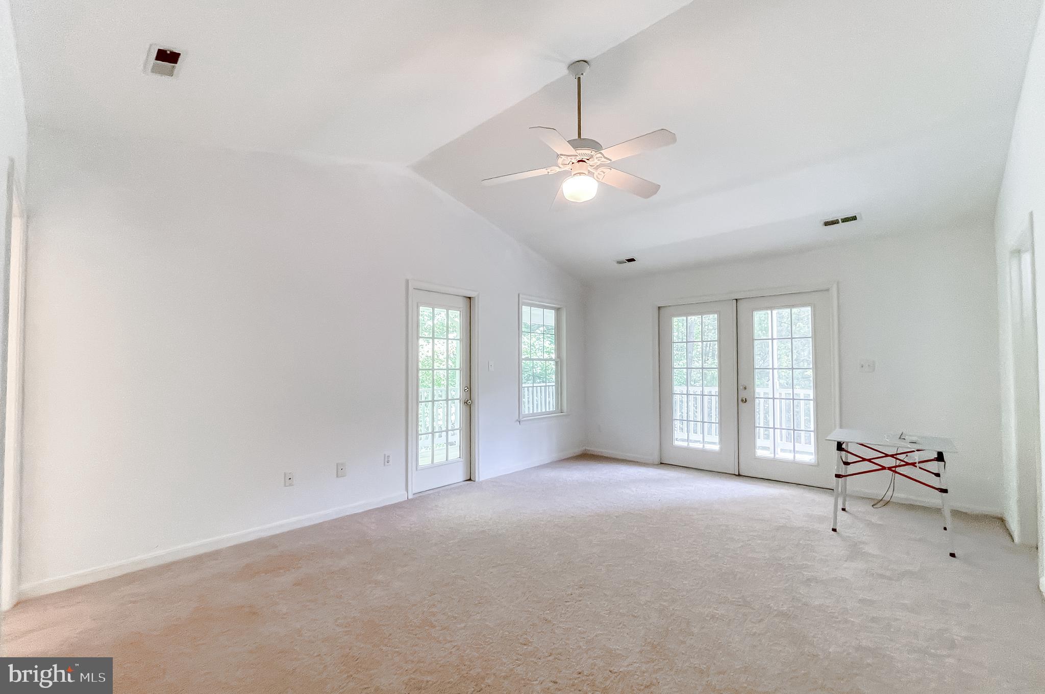 PINE LAKE - Residential