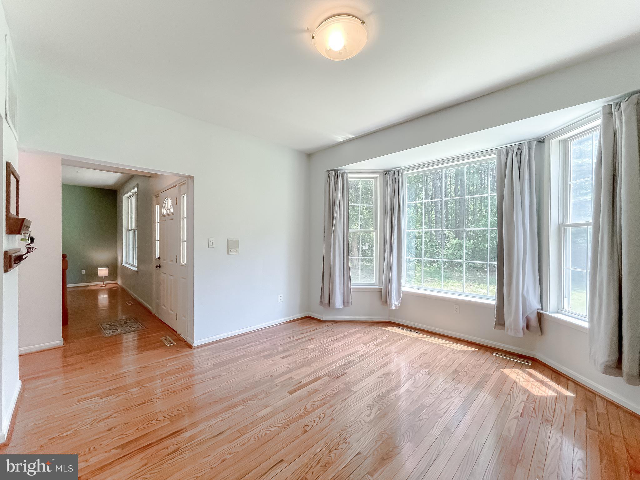 PINE LAKE - Residential