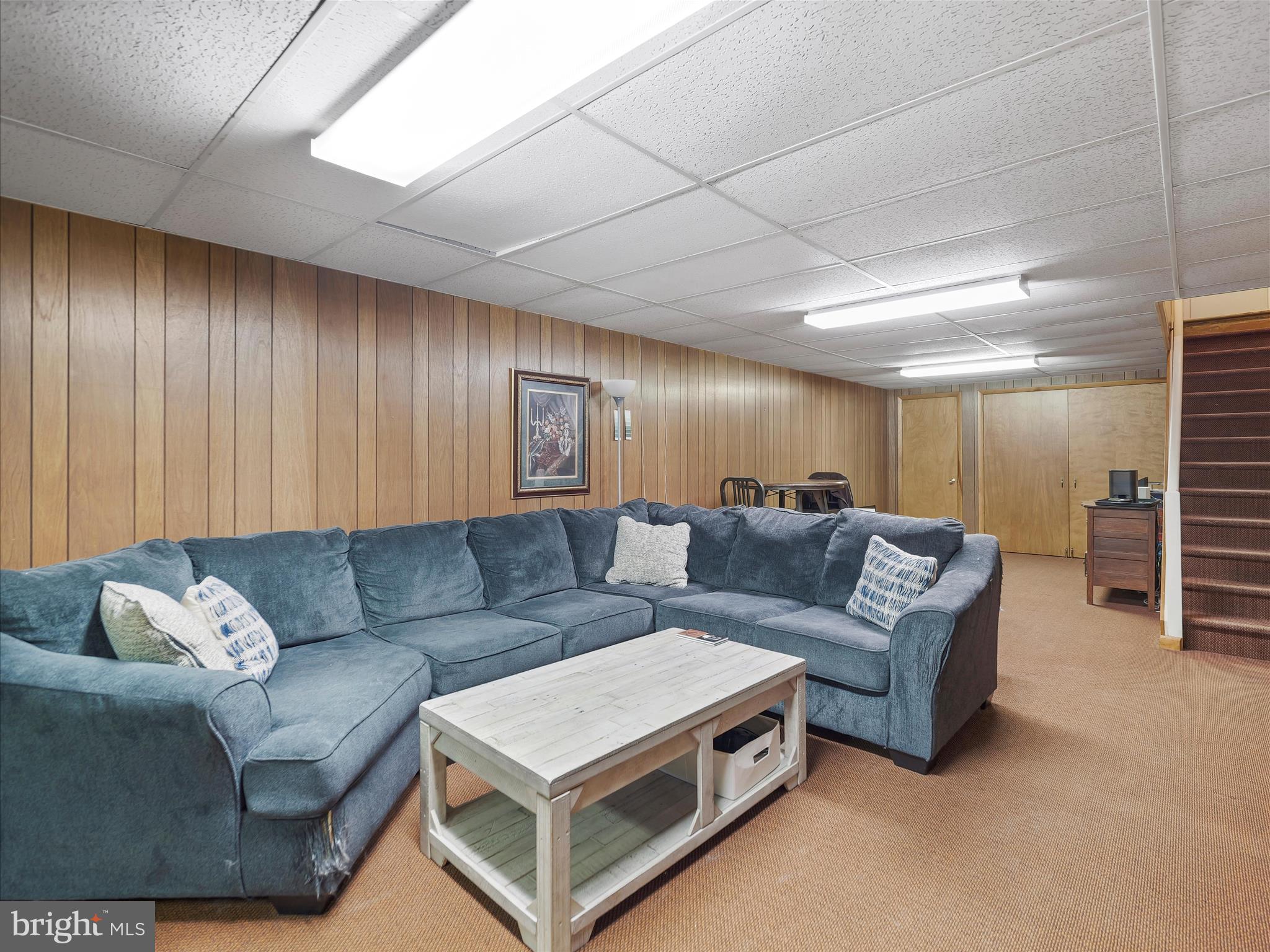 MOSS SPRING ESTATES - Residential Lease