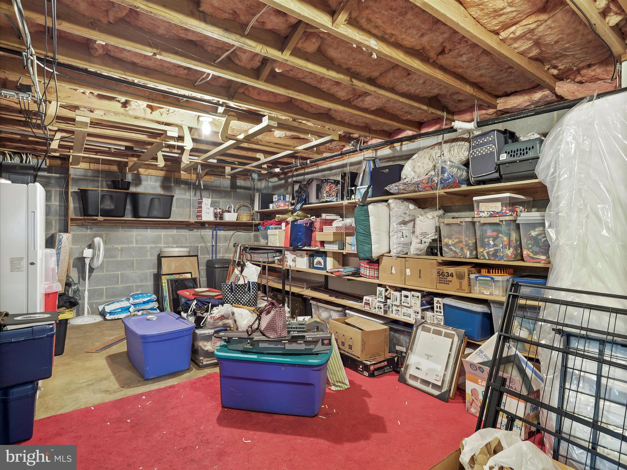 MOSS SPRING ESTATES - Residential Lease