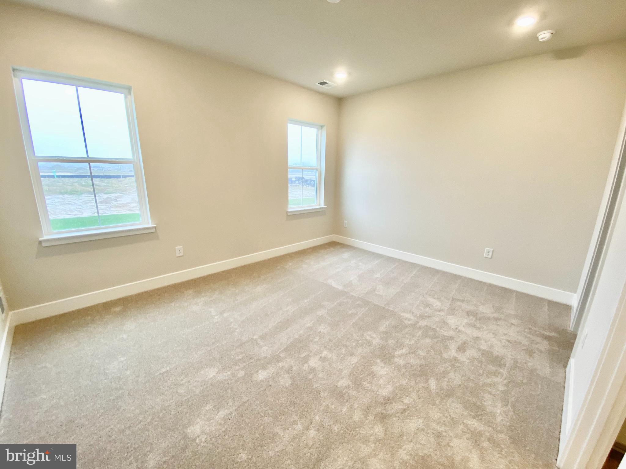 PLANTATION LAKES - Residential