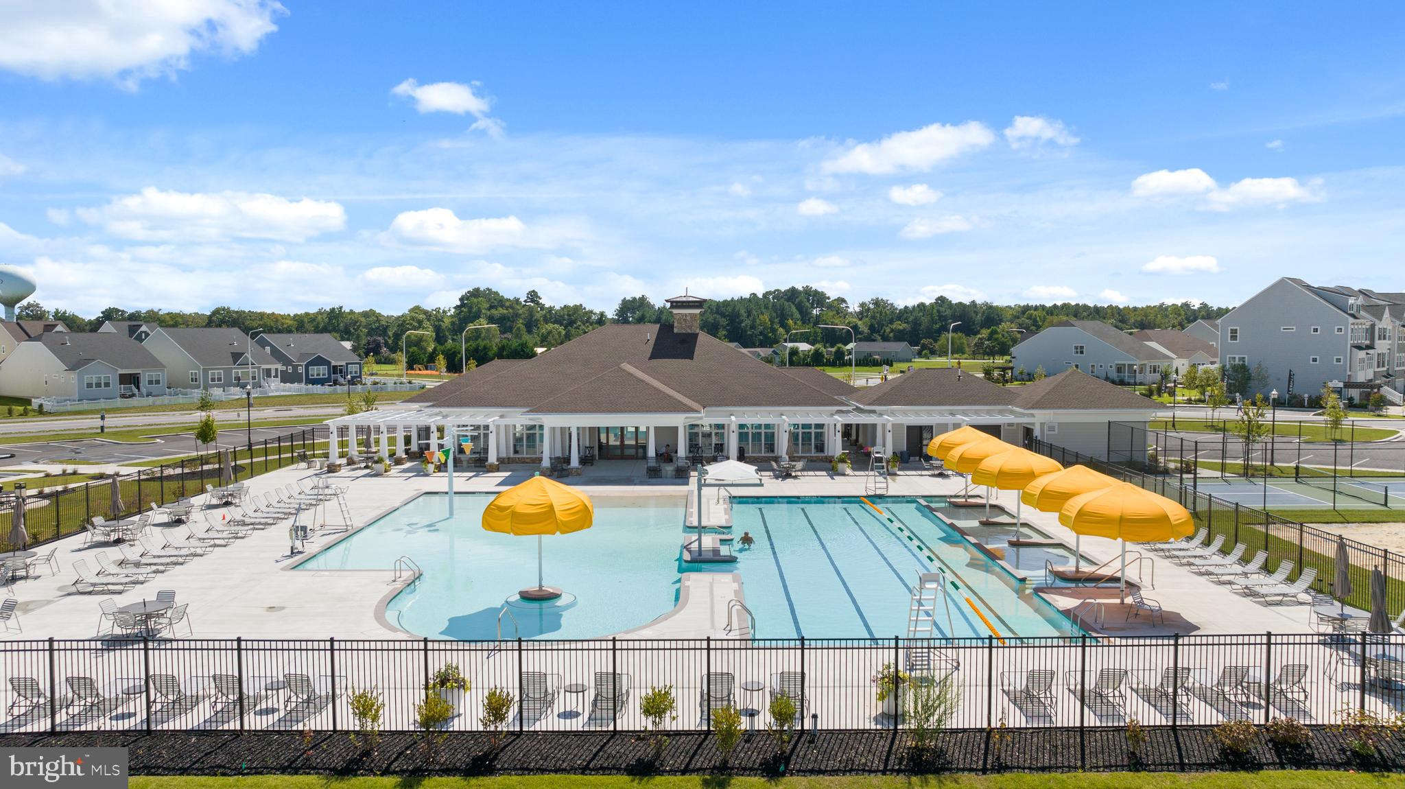 PLANTATION LAKES - Residential