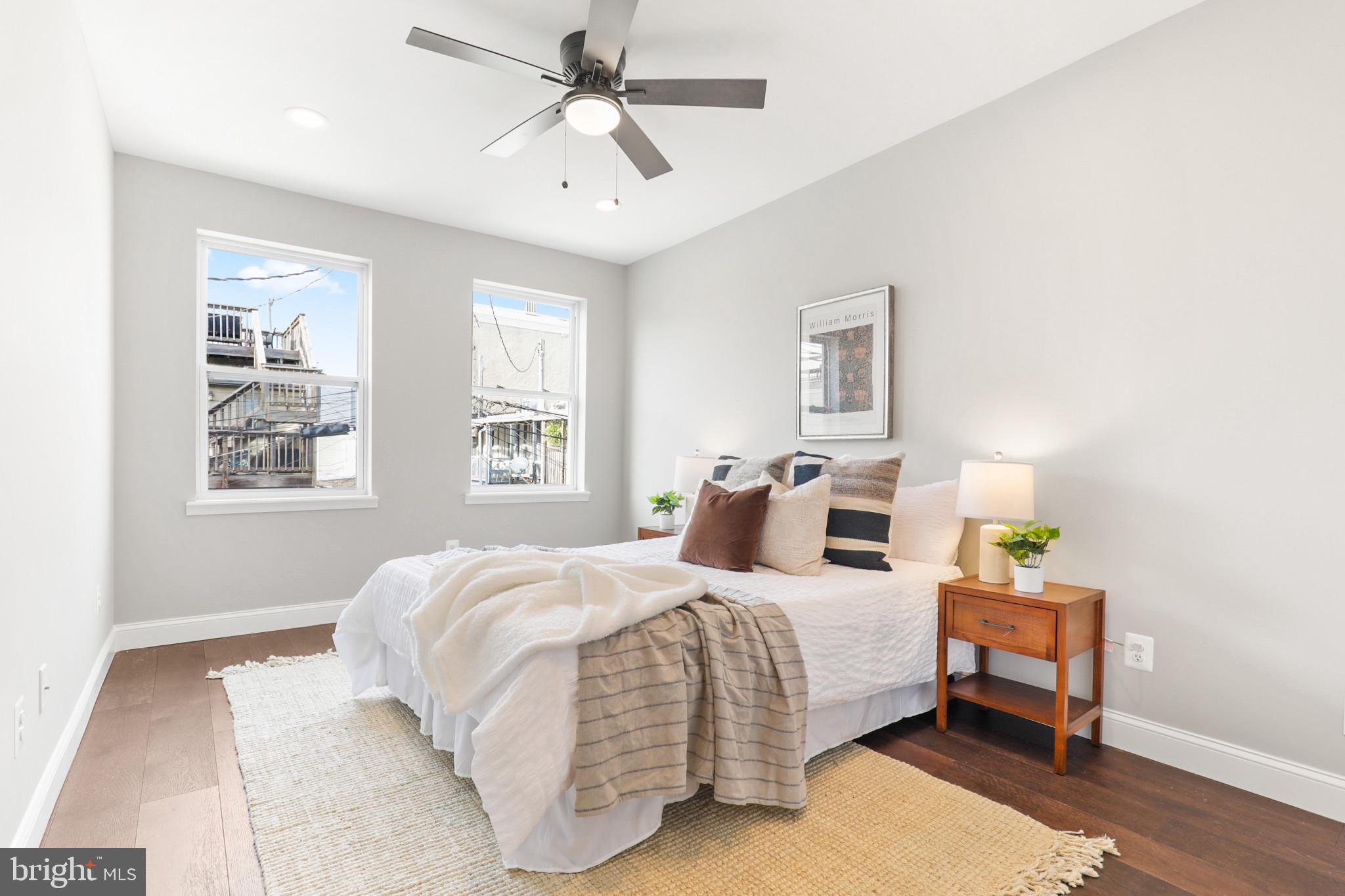 LOCUST POINT - Residential