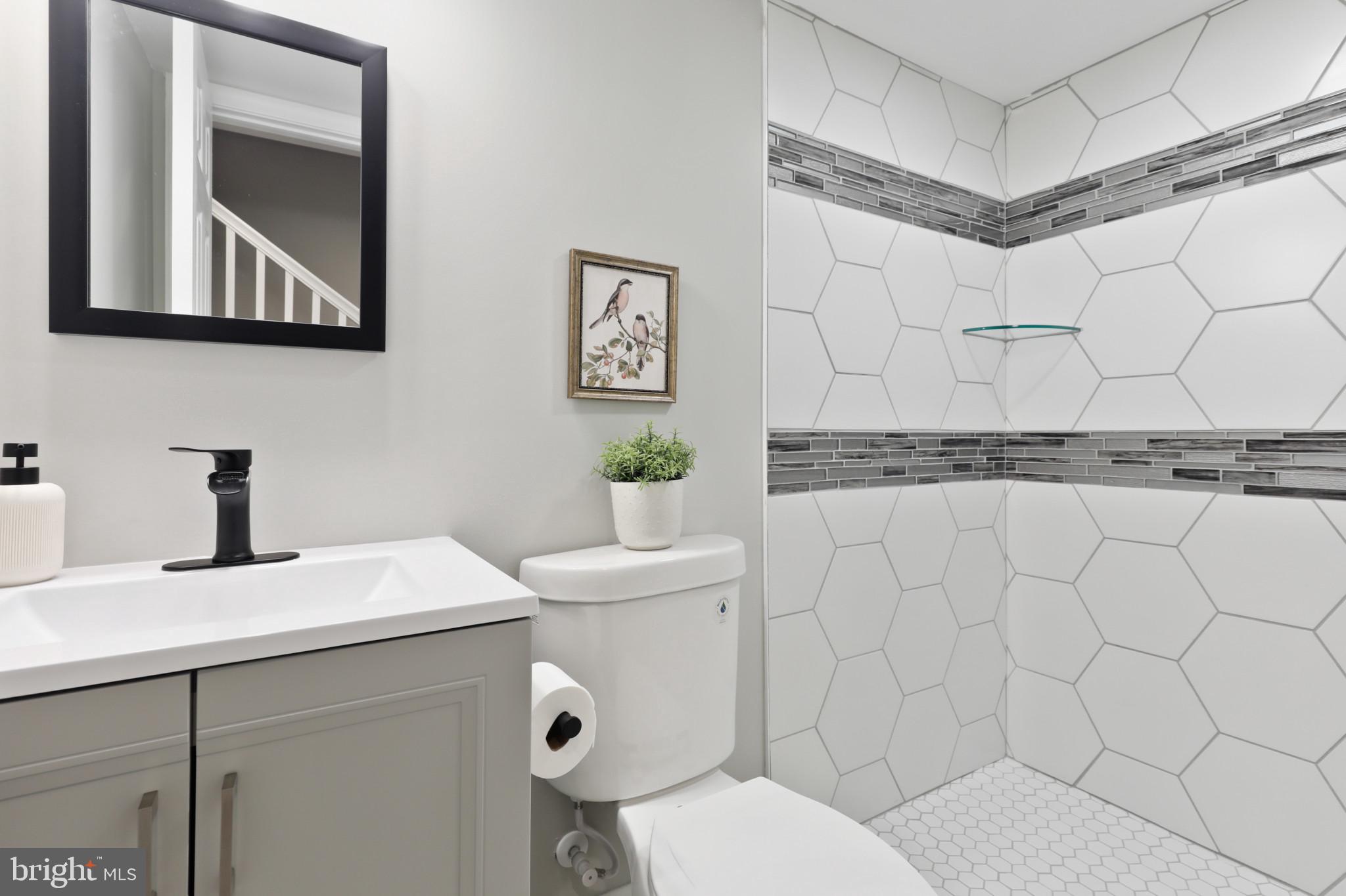 LOCUST POINT - Residential