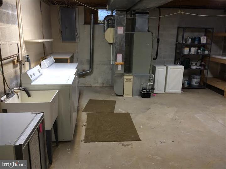 WAYNESBORO VILLAGE - Residential Lease