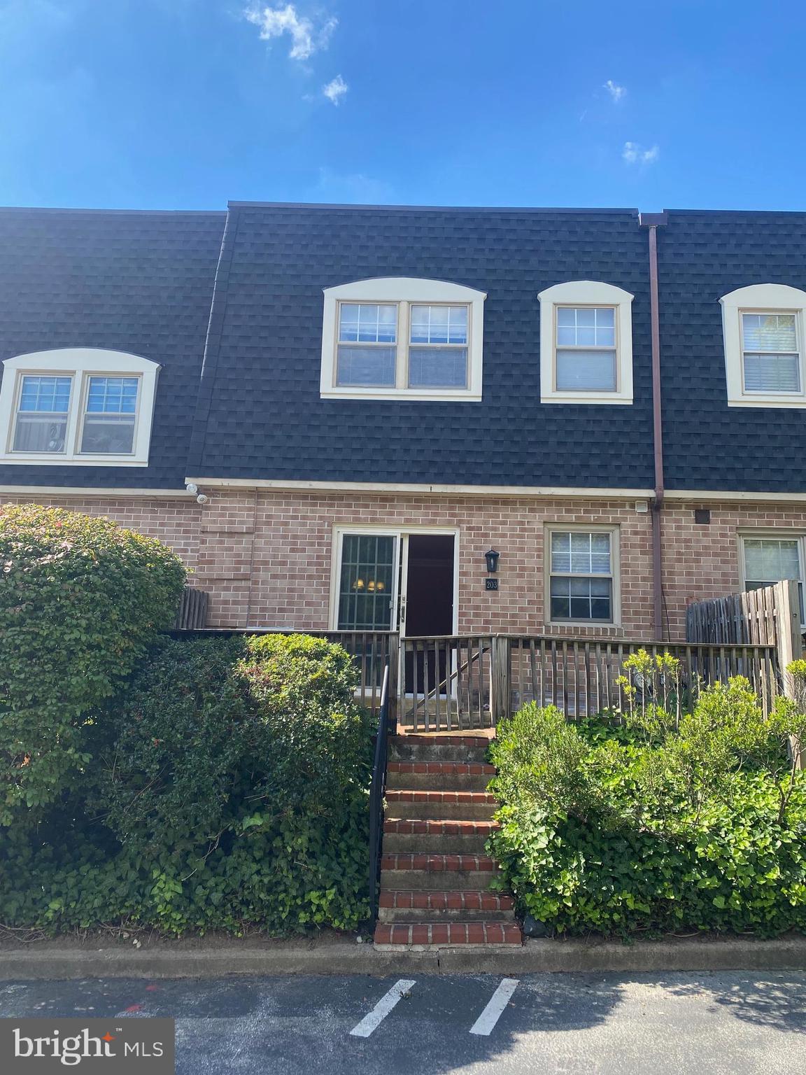 WAYNESBORO VILLAGE - Residential Lease